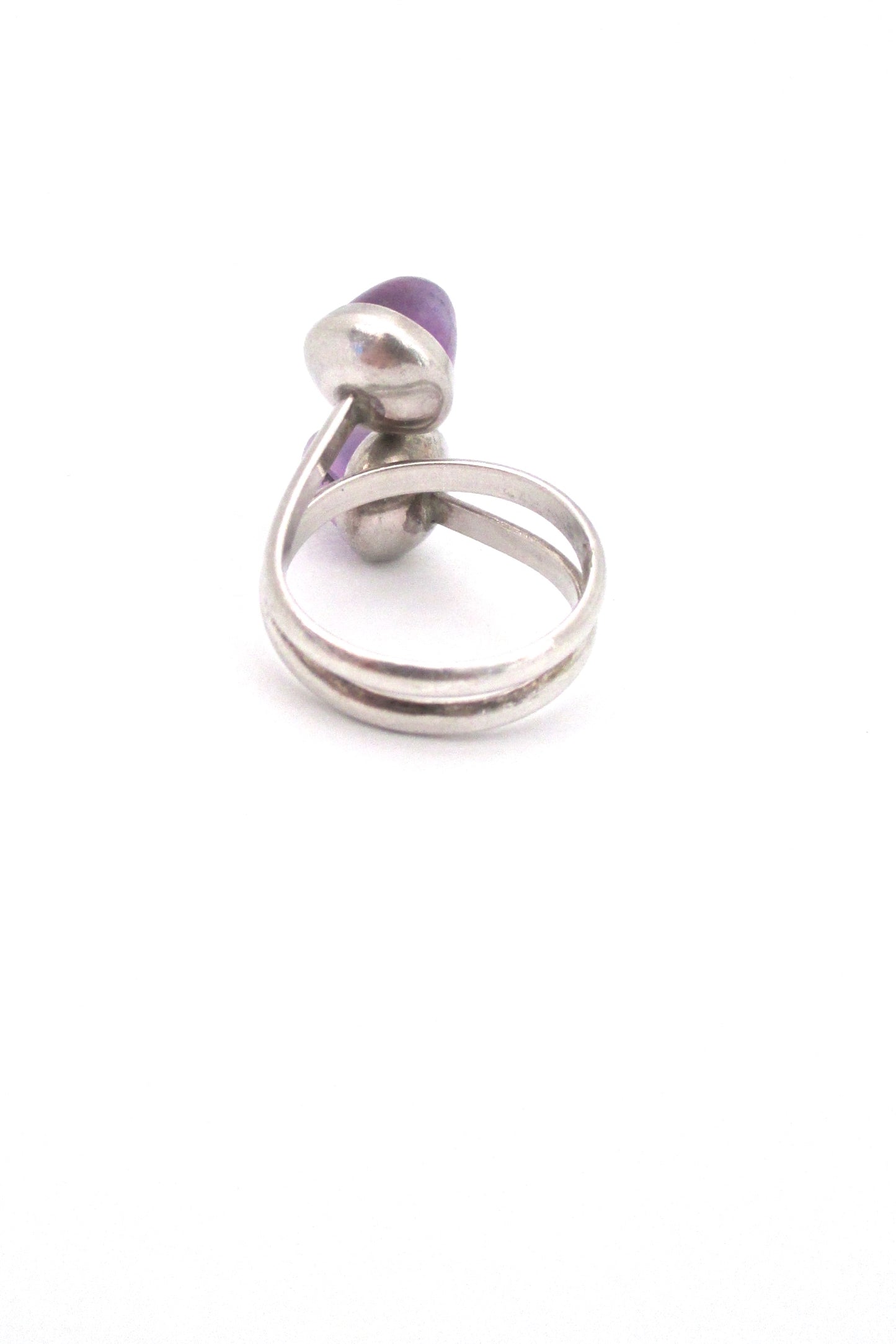 Niels From double bullet cabochon amethyst ring