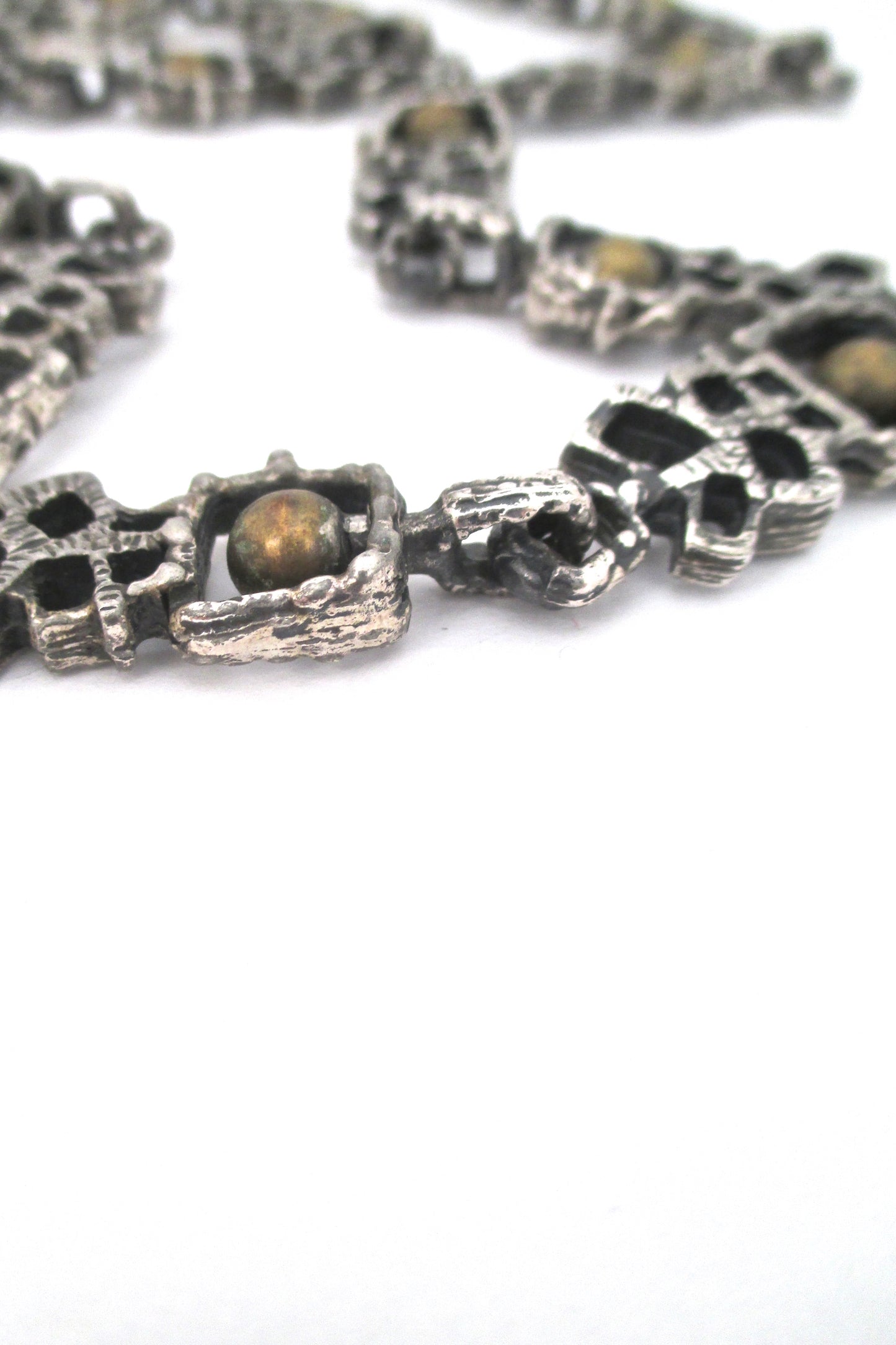 detail Guy Vidal Canada vintage brutalist pewter and bronze long link chain
