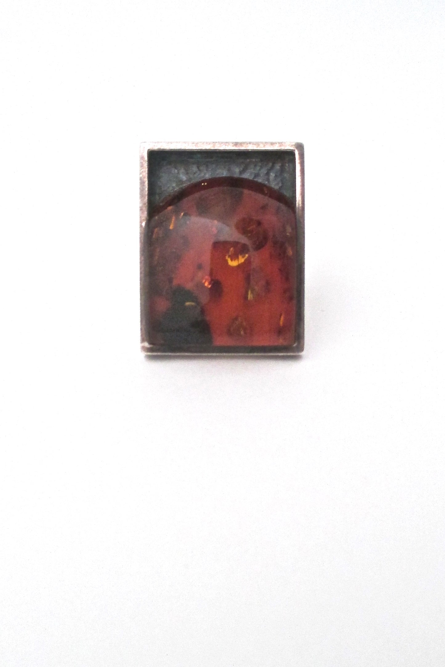 detail Mariusz Gliwinski Poland extra large silver amber ring Modernist design