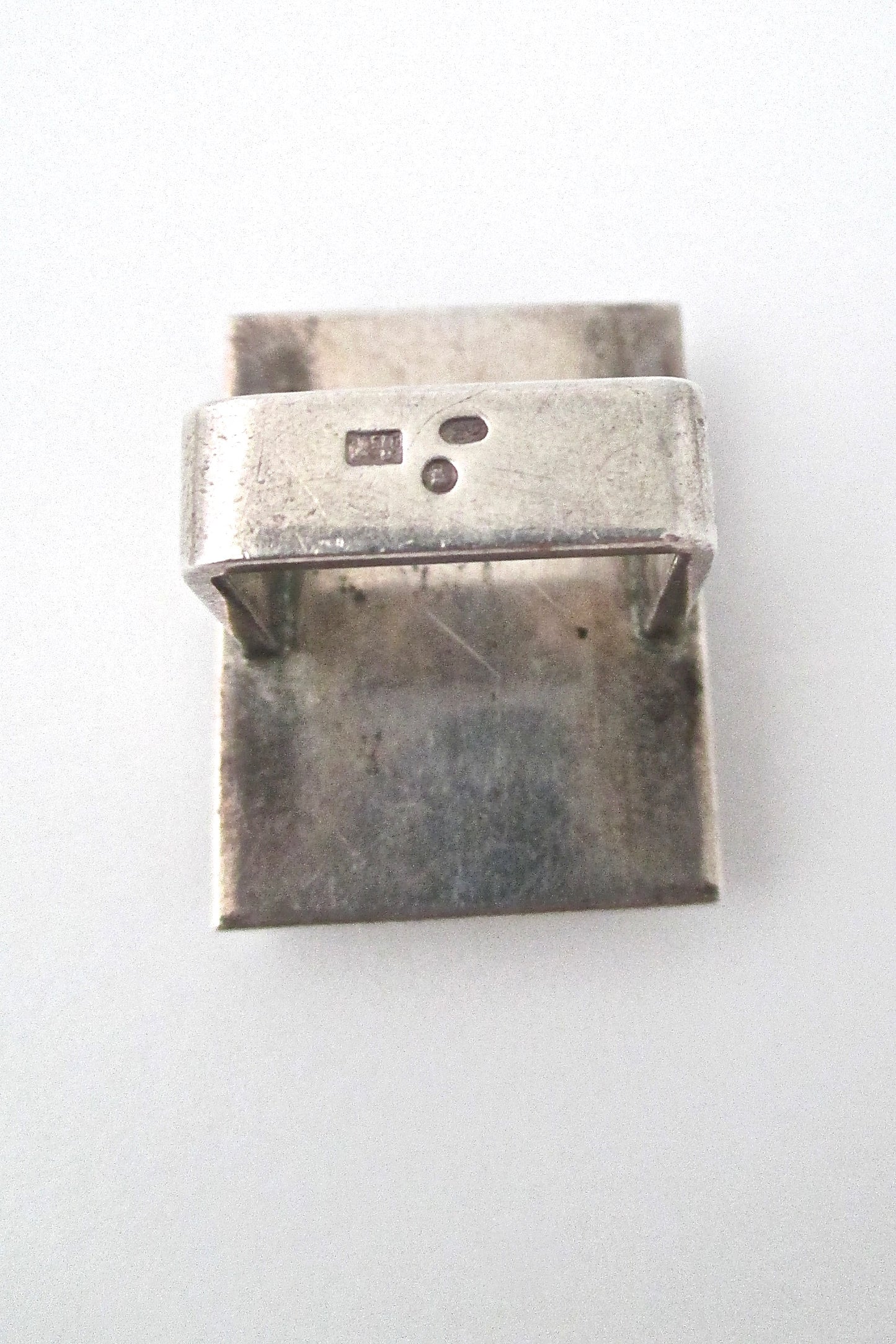 Mariusz Gliwinski extra large silver & amber ring