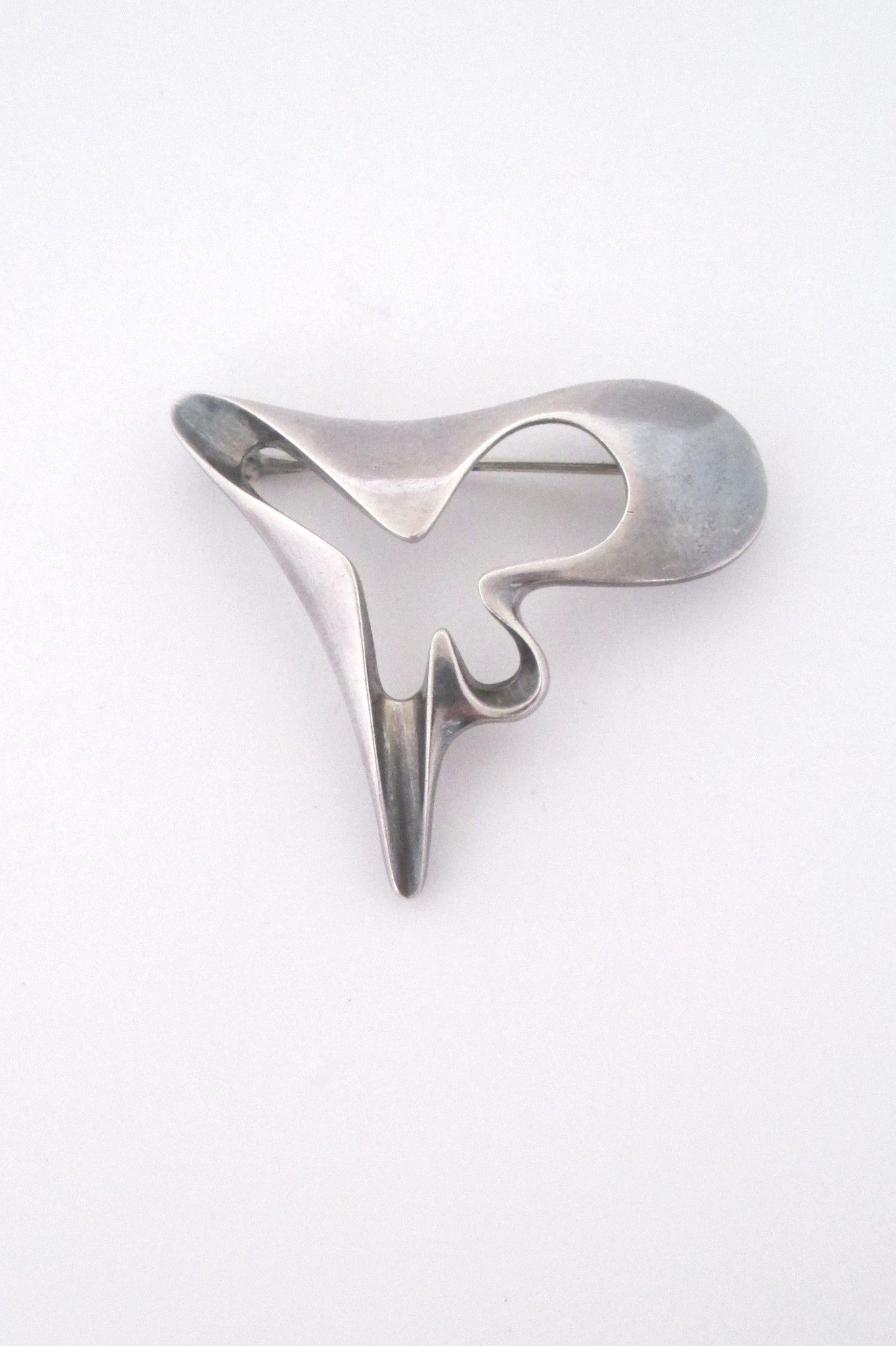 Georg Jensen silver brooch #324 by Henning Koppel