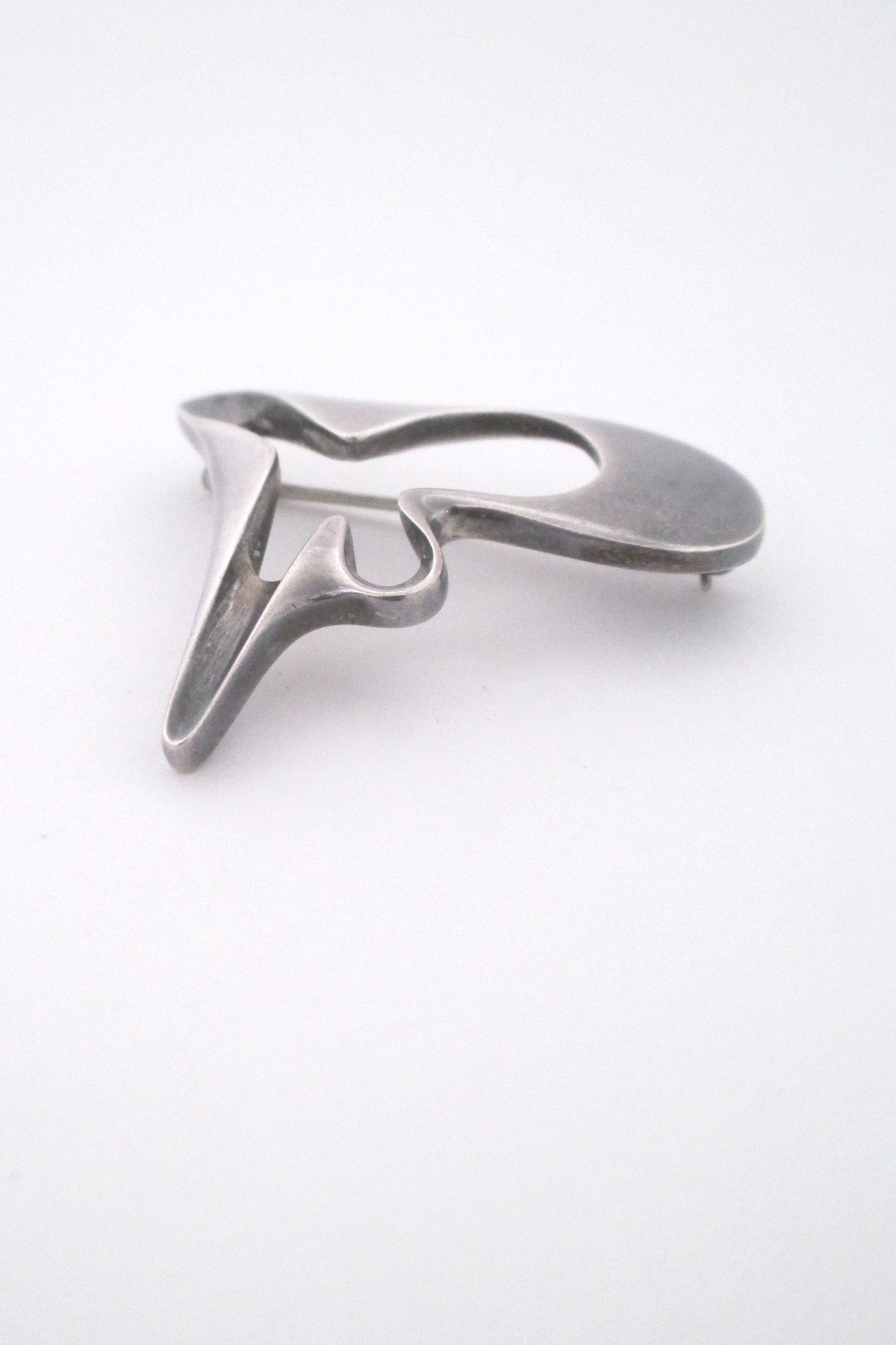 profile Georg Jensen vintage Scandinavian silver brooch 324 by Henning Koppel Danish design