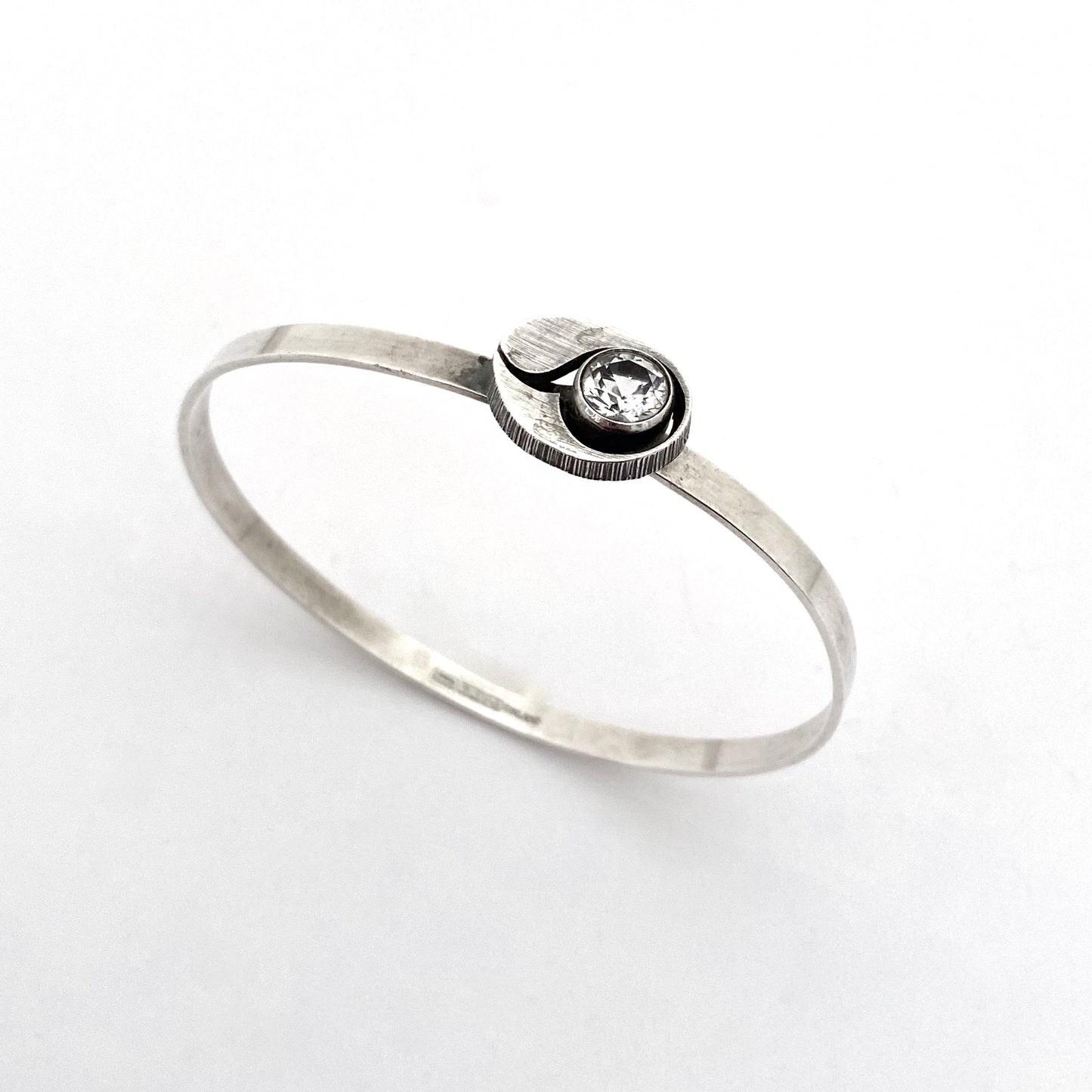 detail Sten and Laine Finland vintage silver rock crystal bracelet Karl Laine 1978 Scandinavian Modernist jewelry design