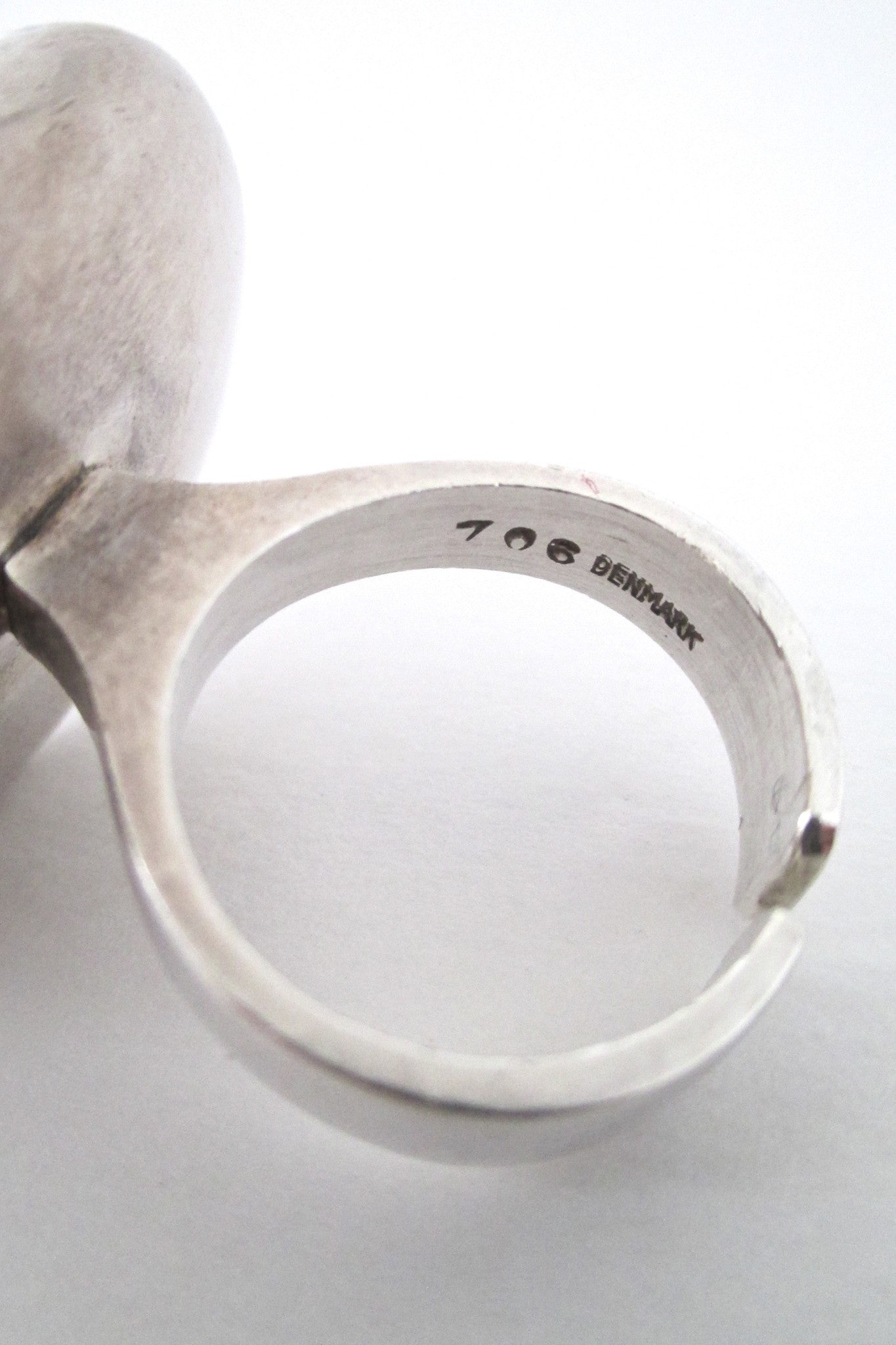 Uwe Moltke large op art ring