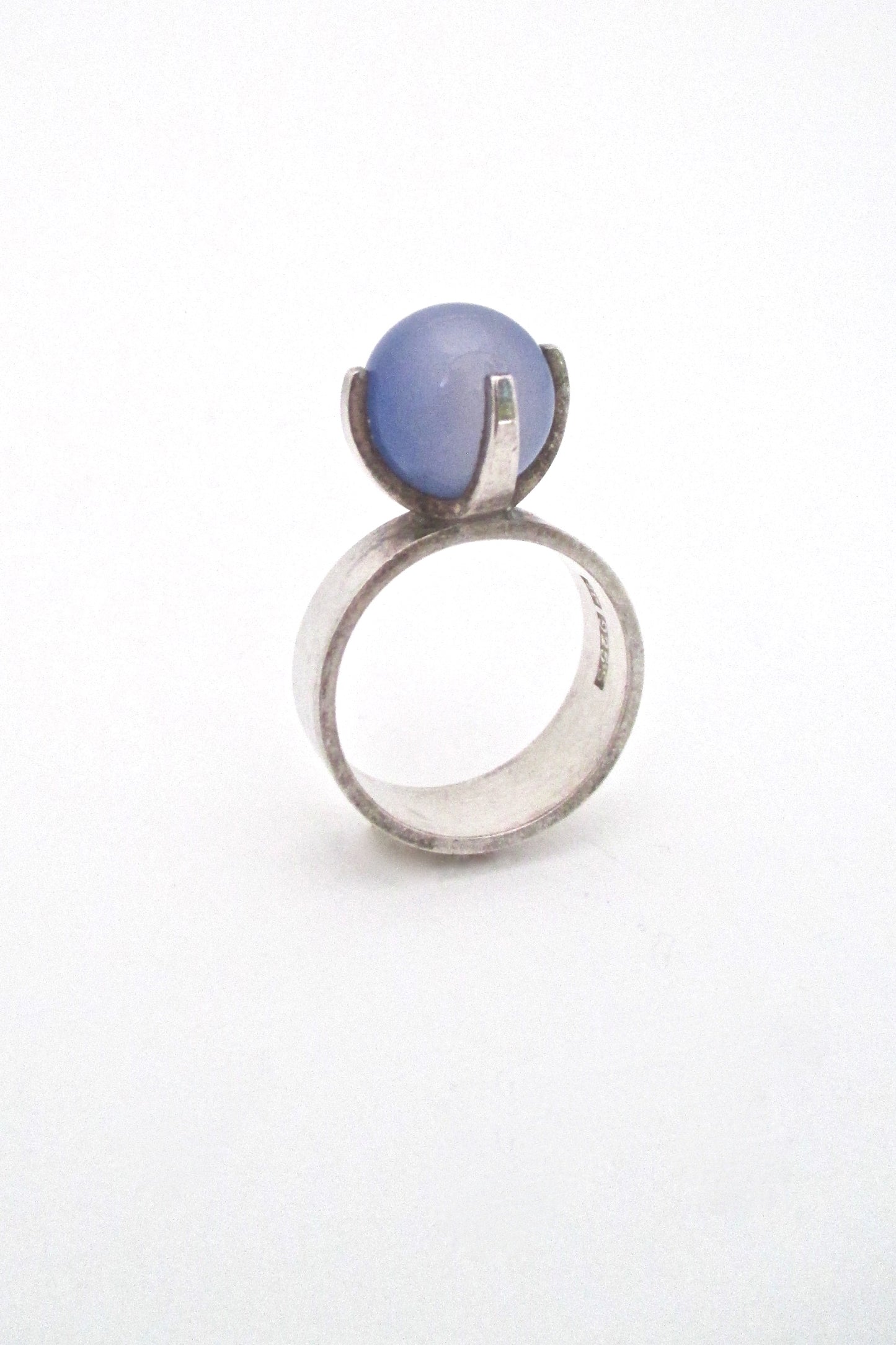 Elis Kauppi for Kupittaan Kulta Finland vintage mid century modernist silver chalcedony ring