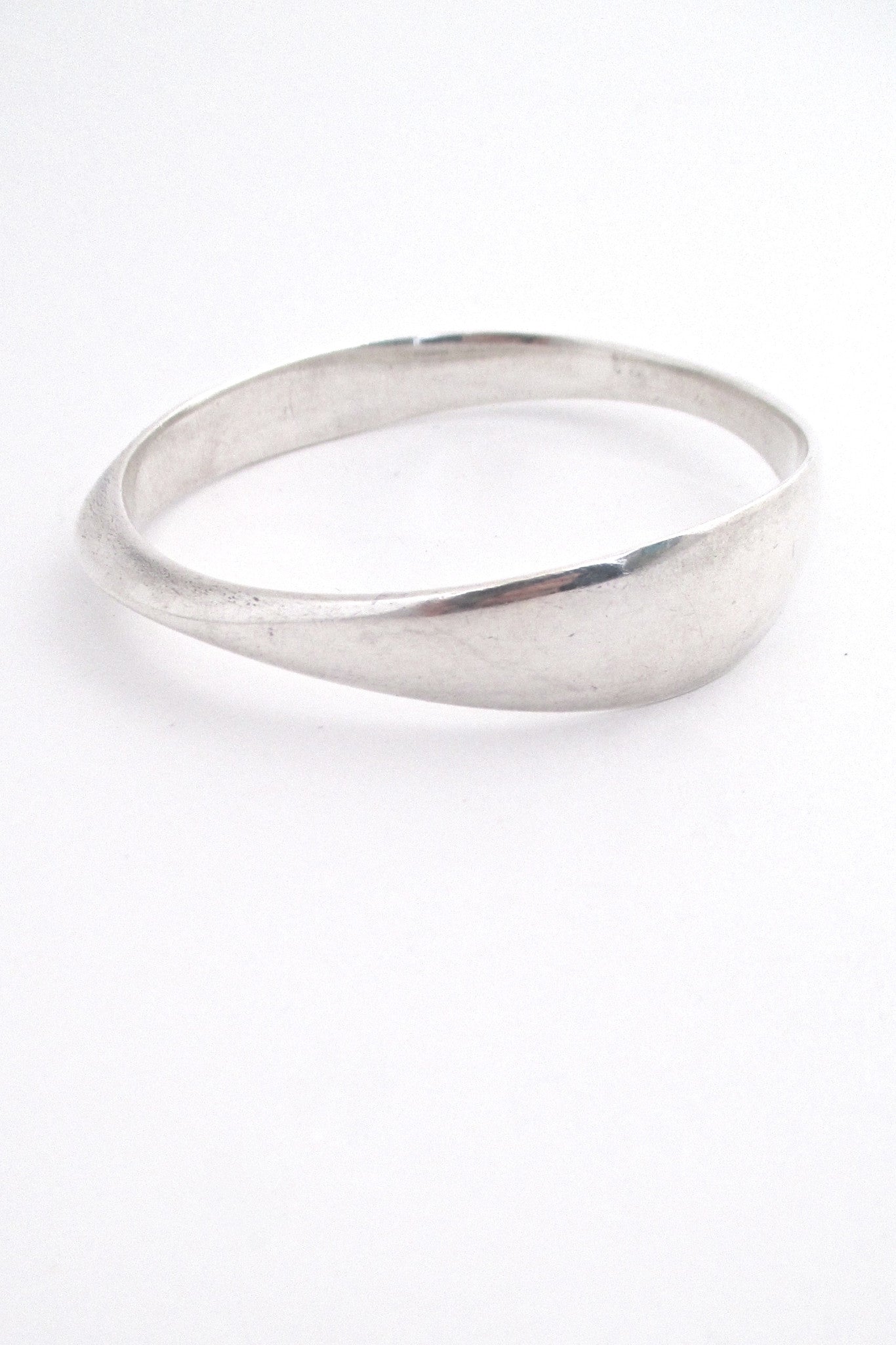 detail David Andersen Norway vintage Scandinavian Modern heavy silver bangle bracelet