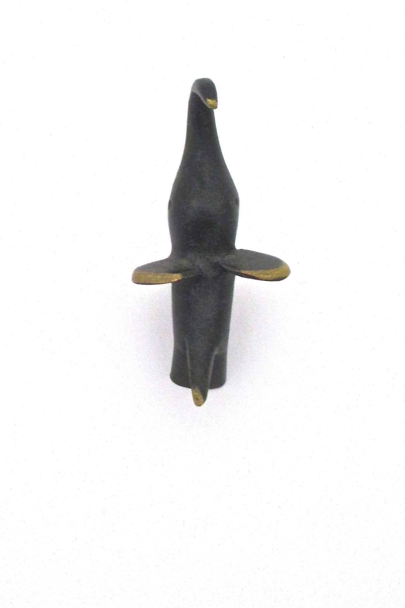 Baller diminutive bronze elephant