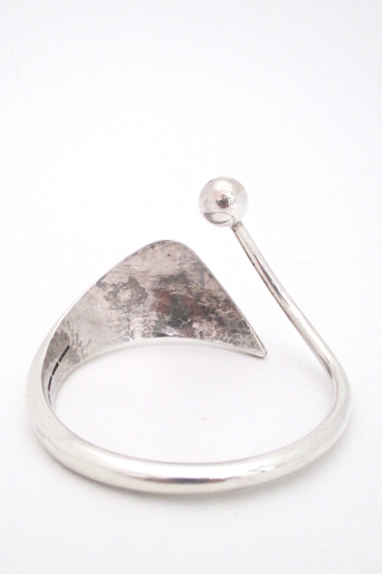 detail Bent Knudsen heavy silver Scandinavian Modern bangle bracelet hand wrought