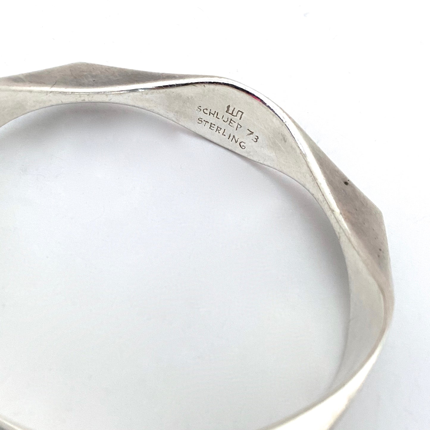 Walter Schluep hand wrought silver bangle bracelet ~ 1973