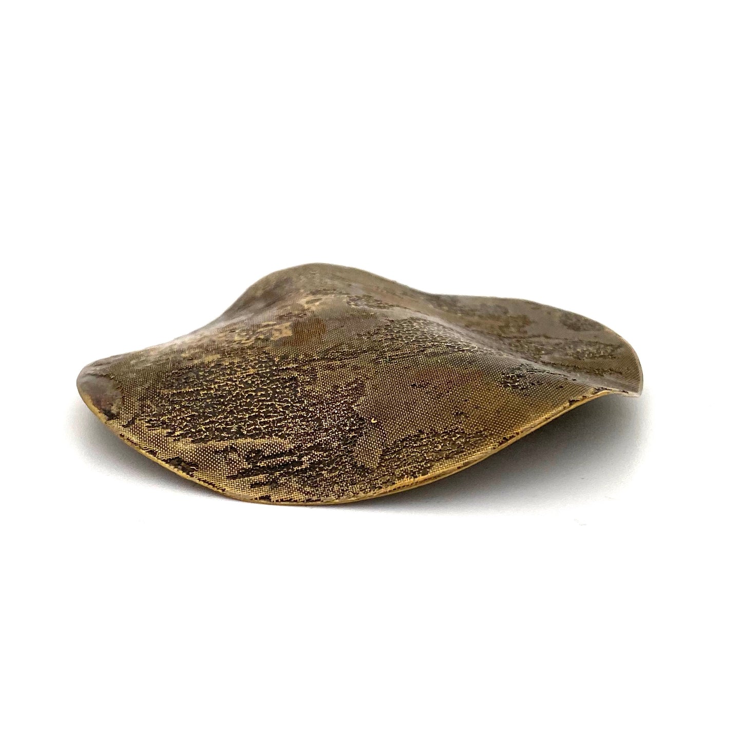 profile Barbara Stutman Canada vintage large brass textured and dimensional brooch