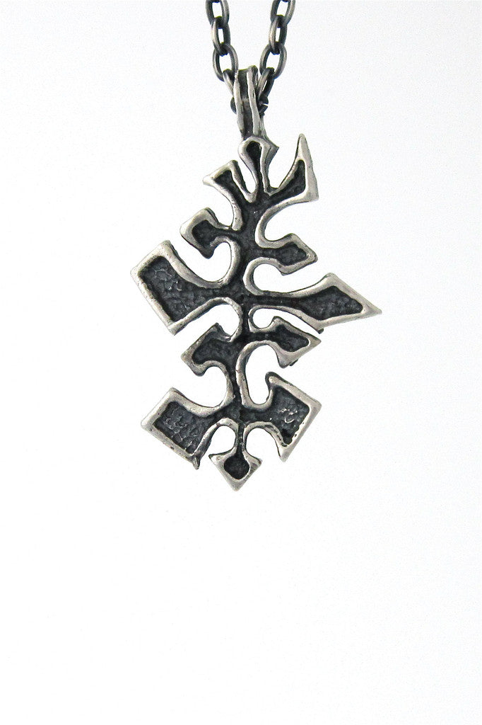 Robert Larin thunderbolt pendant