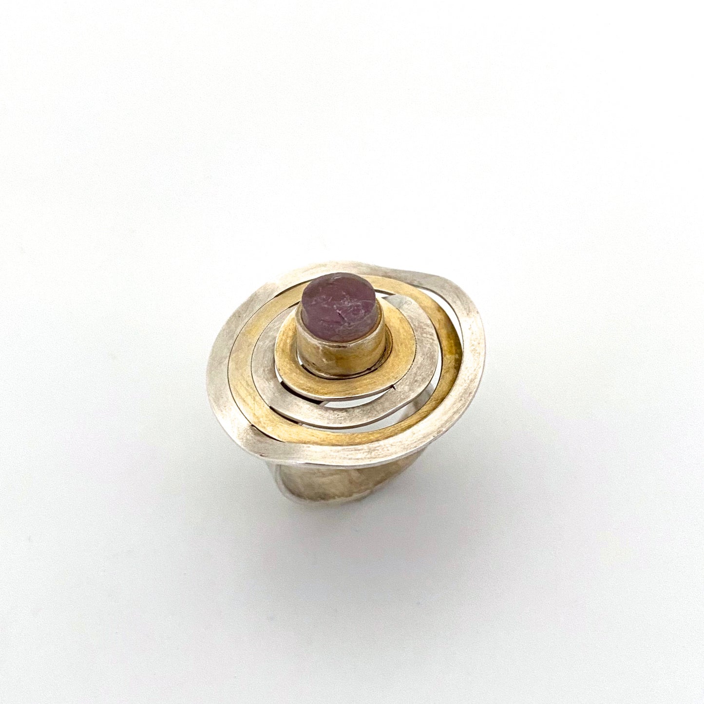 detail vintage Modernist silver gilt amethyst concentric circles large ring