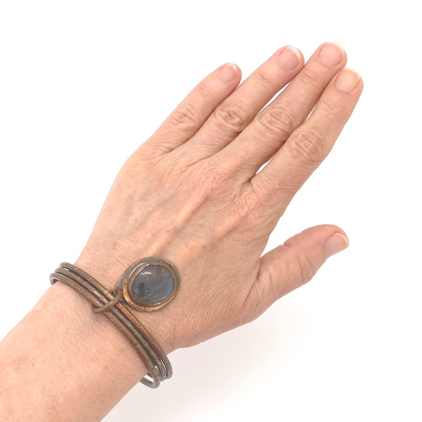 detail scale Rafael Alfandary Canada vintage copper clear grey glass triple bangle bracelet unusual form