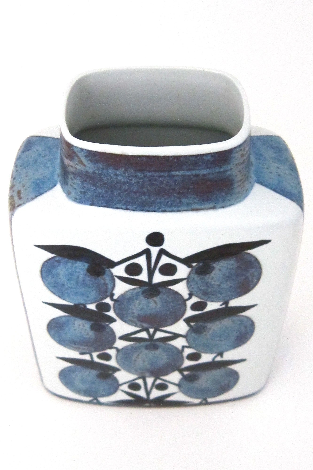 Royal Copenhagen Denmark tenera fruit vase by Grethe Helland Hansen