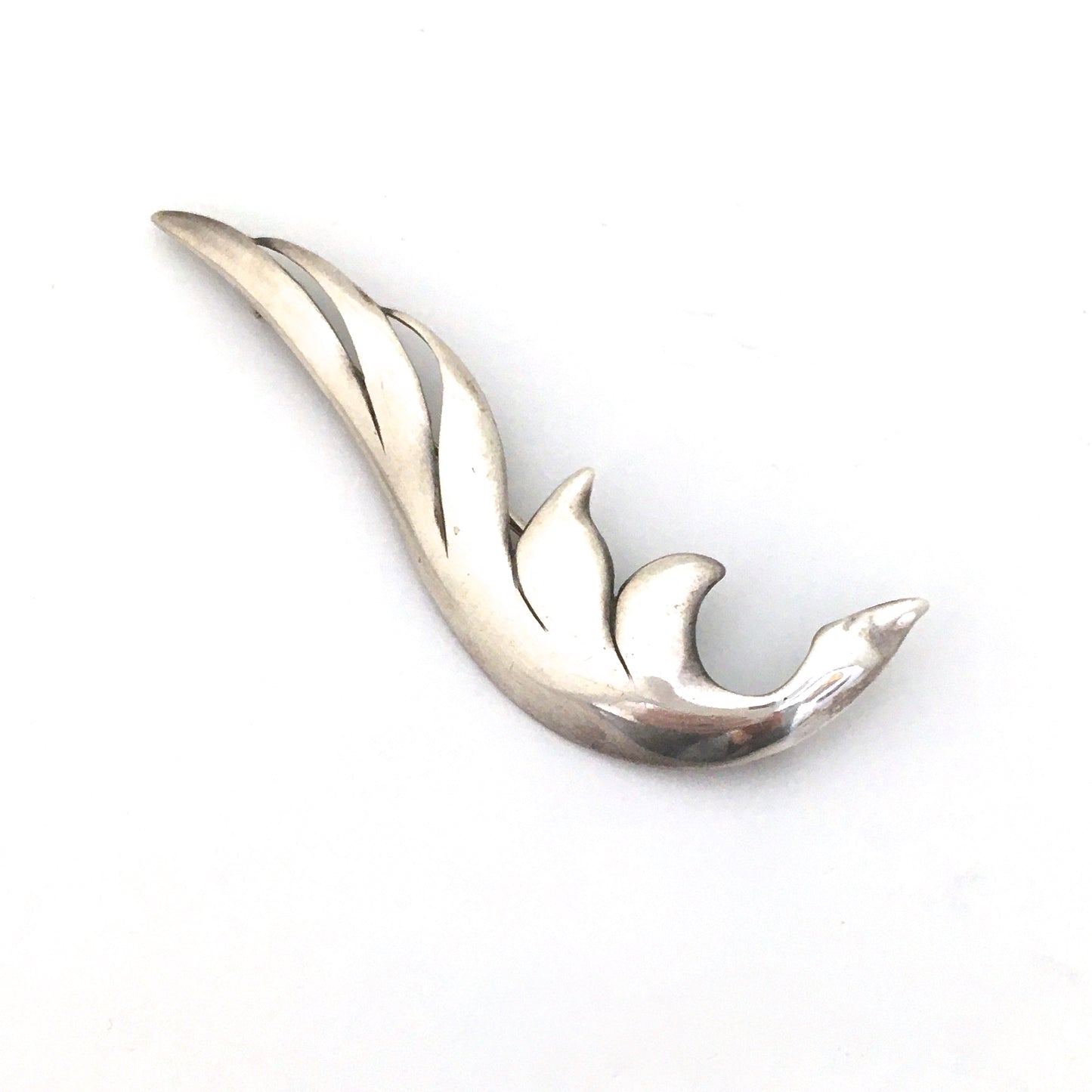 Madeleine Turner hand wrought dimensional leaf brooch