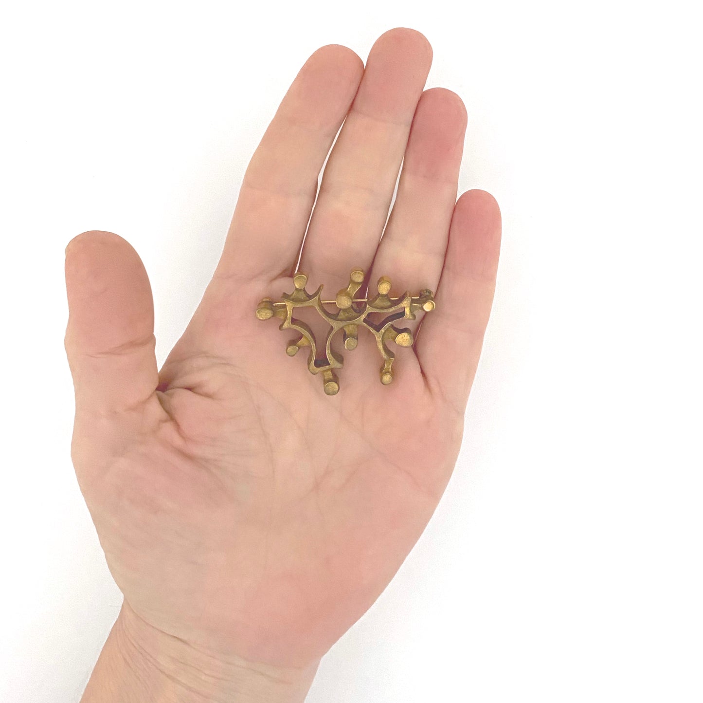 scale Bernard Chaudron Canada vintage brutalist bronze openwork brooch Canadian Modernist jewelry design