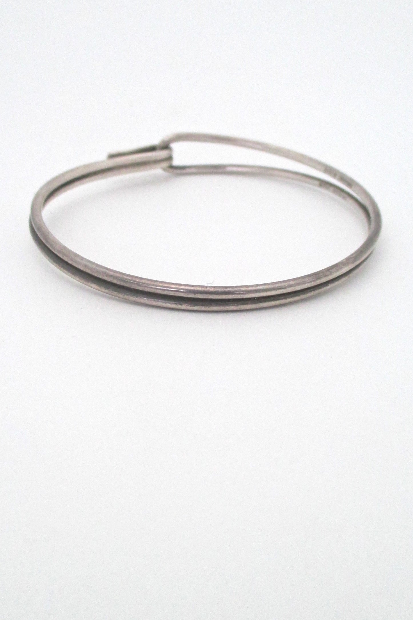 Bent Knudsen silver hook bracelet