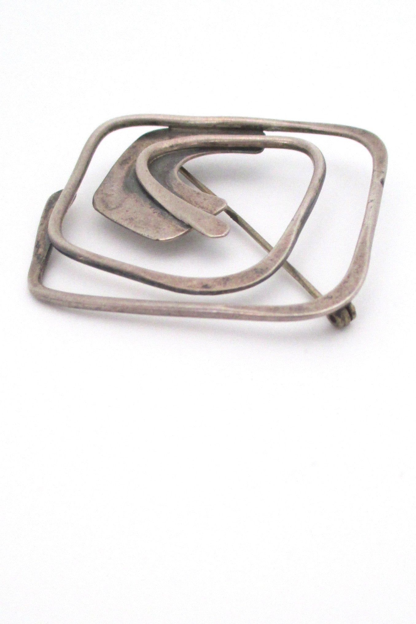 detail Art Smith USA vintage American Modernist large sterling silver brooch