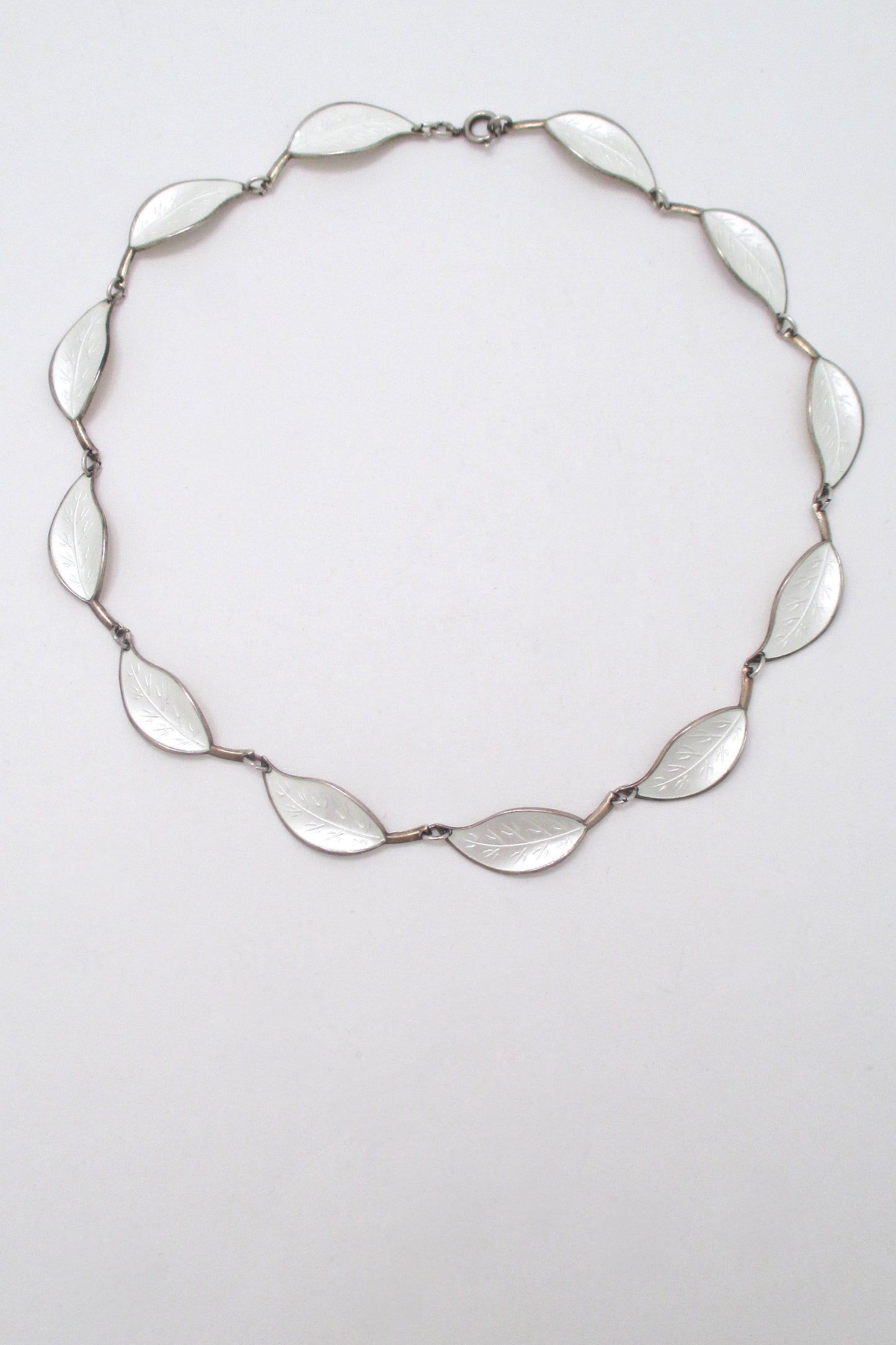 David-Andersen silver enamel white leaf necklace - Willy Winnaess