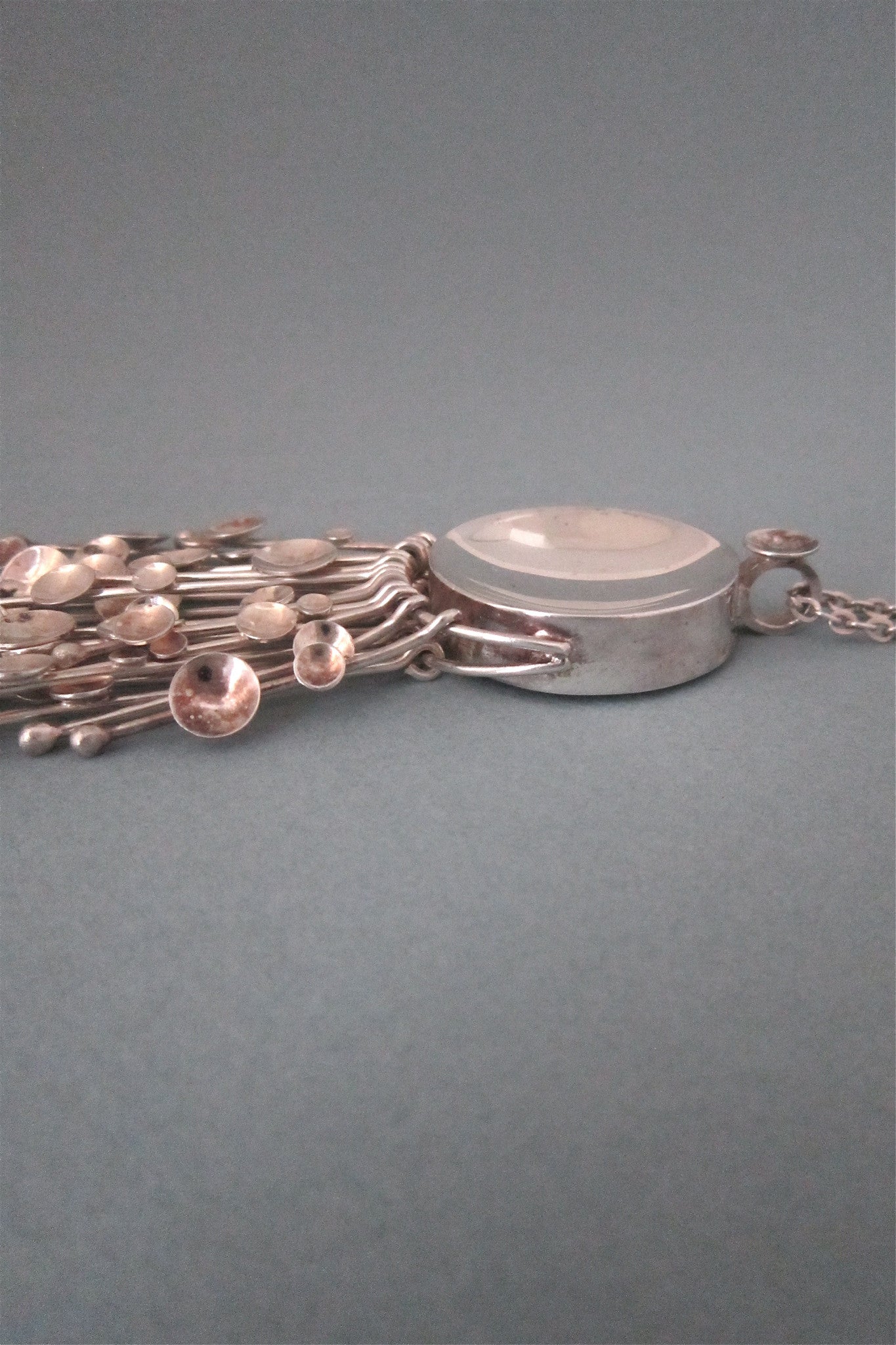 Kultateolisuus kinetic fireworks necklace
