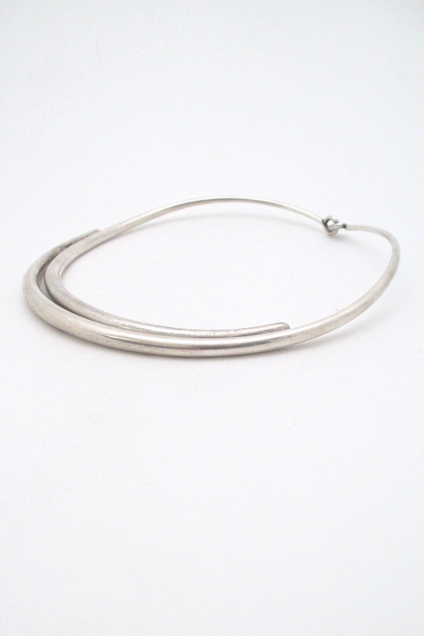 profile Andreas Mikkelsen Denmark vintage heavy silver modernist choker necklace