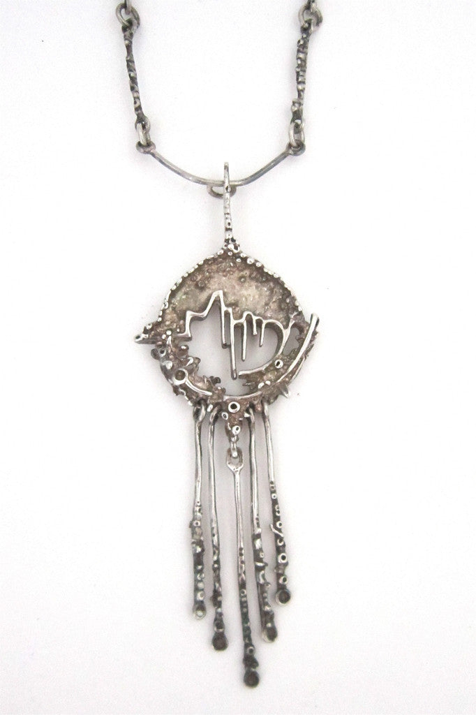 detail Frank and Regine Juhls large vintage silver kinetic Tundra necklace with original long link chain