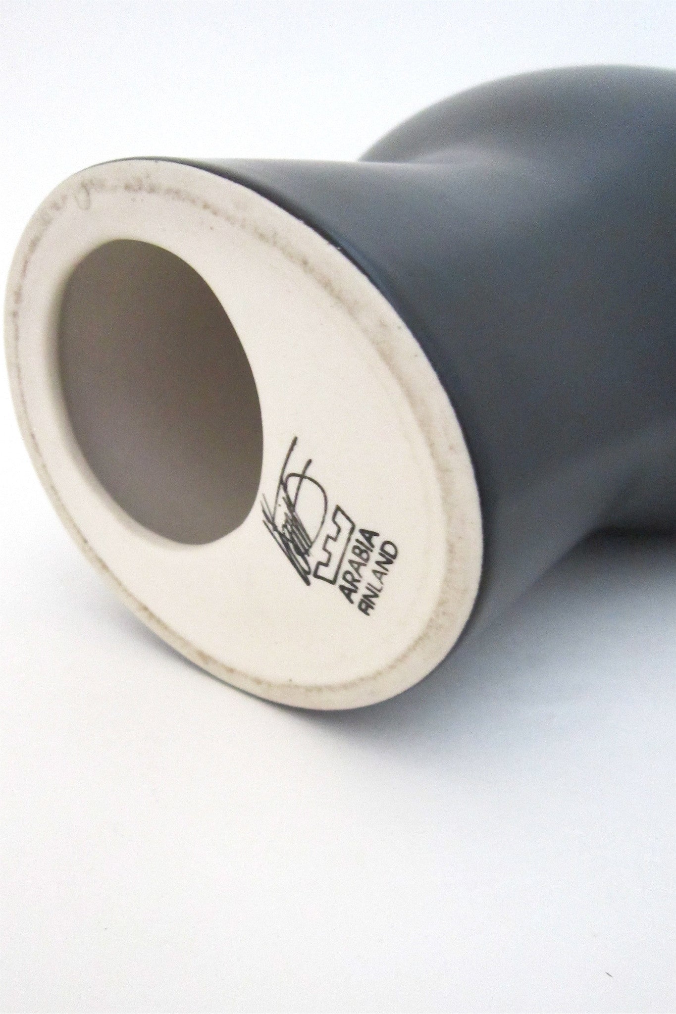 Arabia large bird sculpture