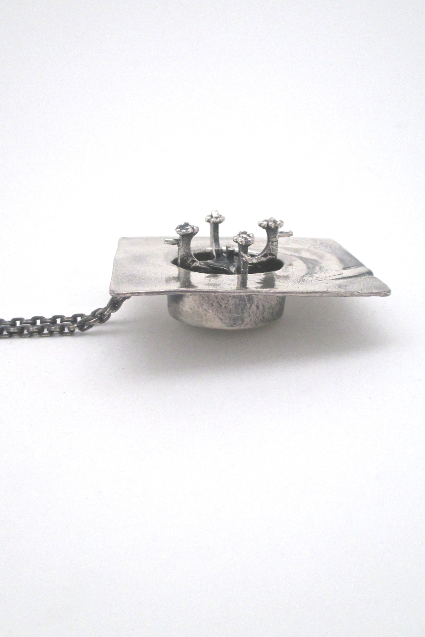 profile Guy Vidal Canada rare brutalist pewter kinetic shadowbox pendant necklace 1970s