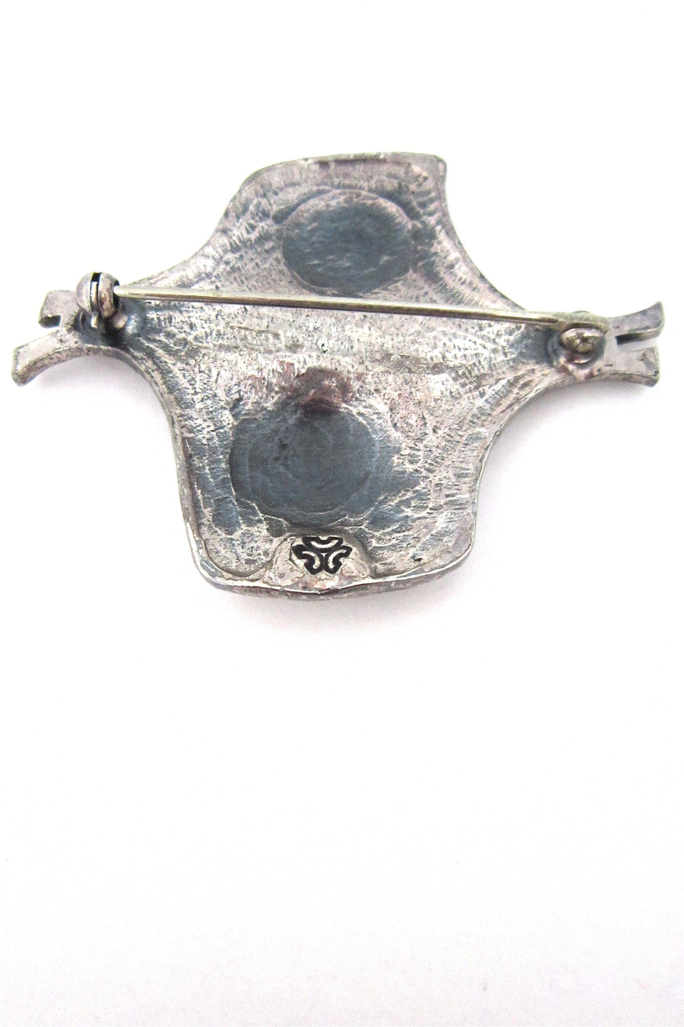 Guy Vidal textured pewter 'stingray' brooch