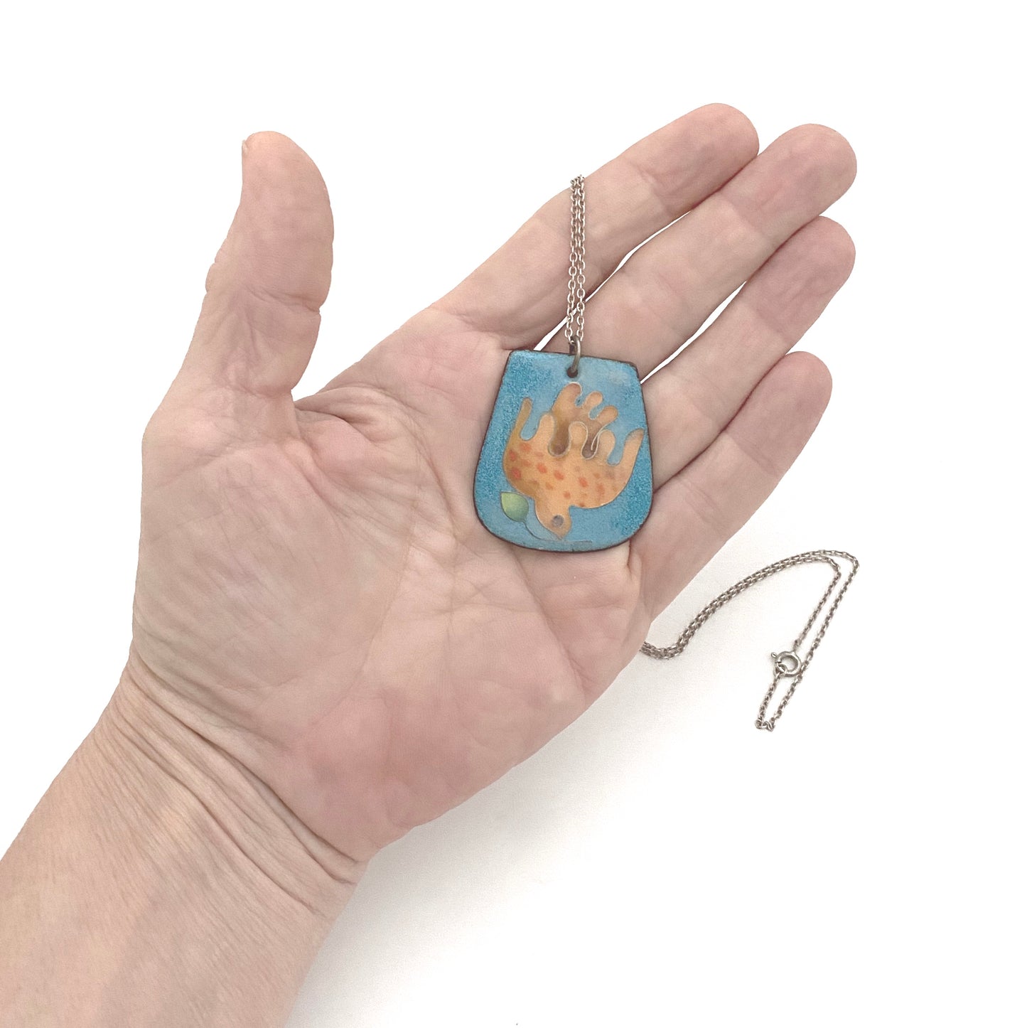 detail scale Perli Schibensky Scholz & Lammel Germany vintage matte enamel cloisonne pendant necklace peace bird Modernist jewelry design