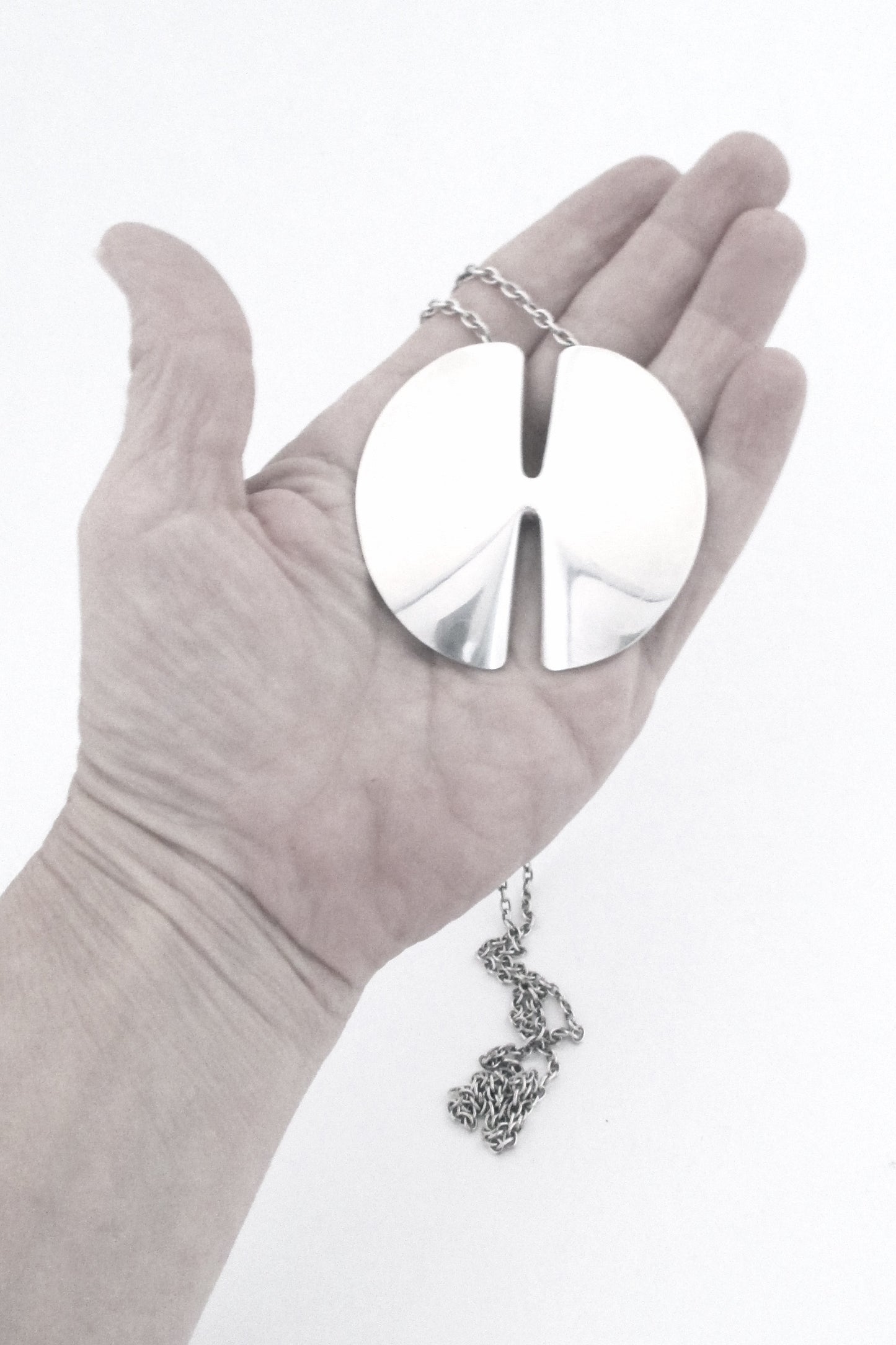 Georg Jensen large pendant necklace 337A ~ Nanna Ditzel