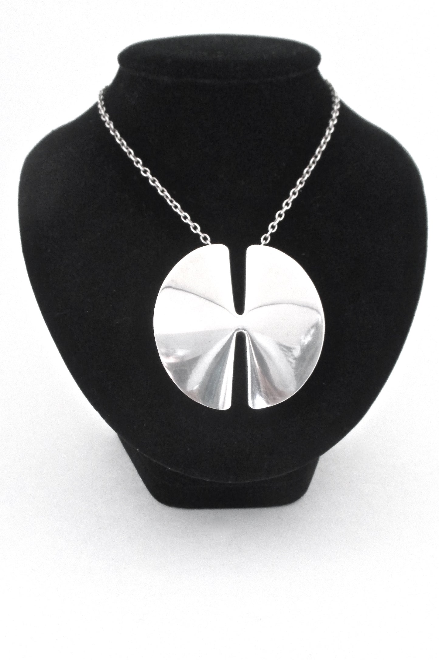 Georg Jensen large pendant necklace 337A ~ Nanna Ditzel