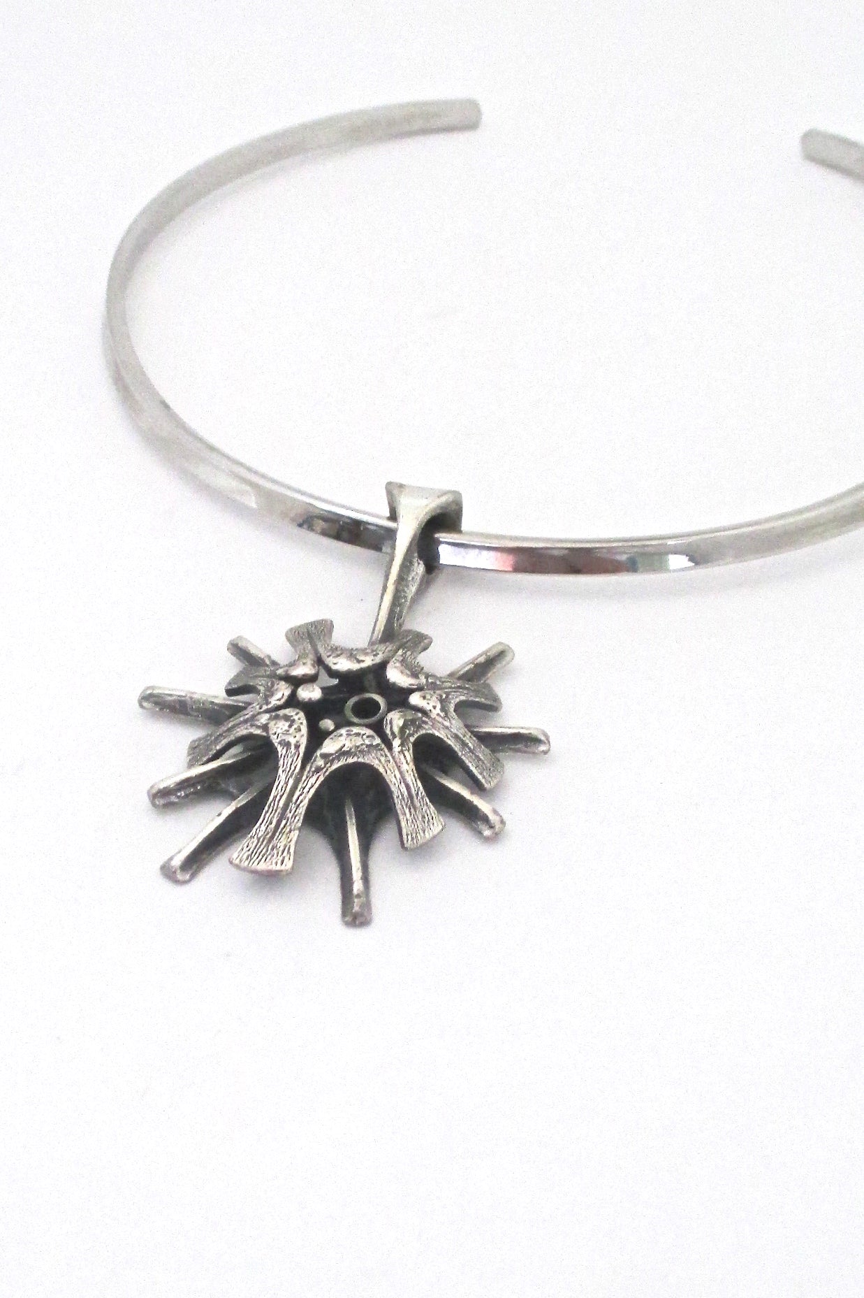 Guy Vidal layered starburst pendant & choker
