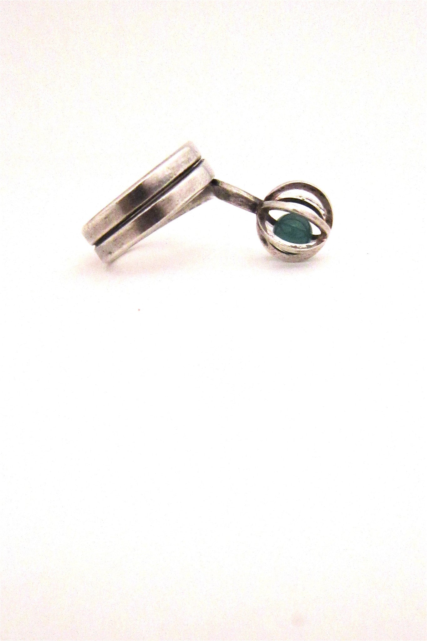 Elis Kauppi caged chrysoprase ring