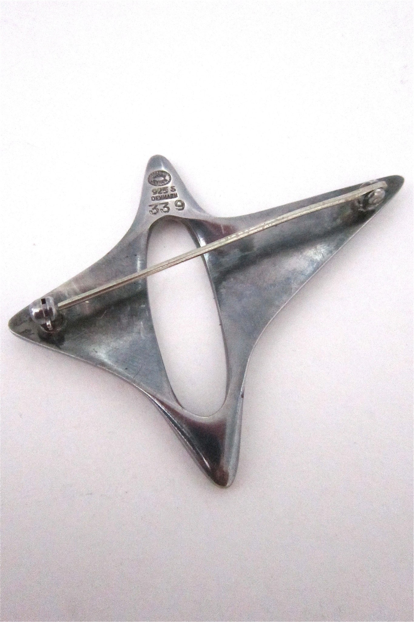 Georg Jensen modernist silver brooch #339 by Henning Koppel