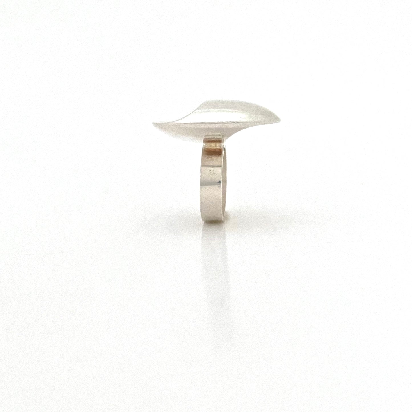profile Pekka Piekainen Finland extra large vintage silver ring Auran Kultaseppa 1972 Scandinavian Modern jewelry design
