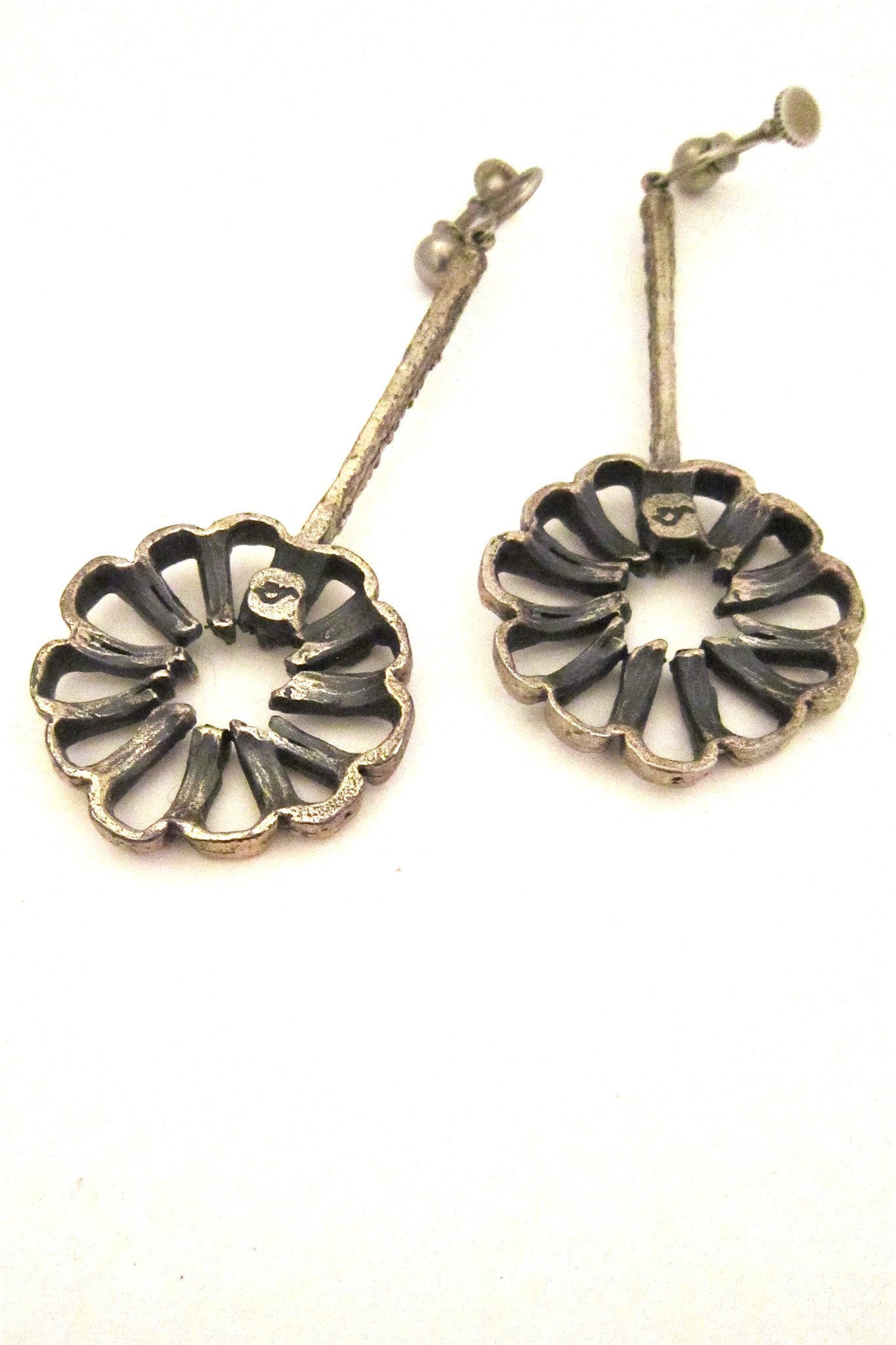 Guy Vidal open daisy earrings