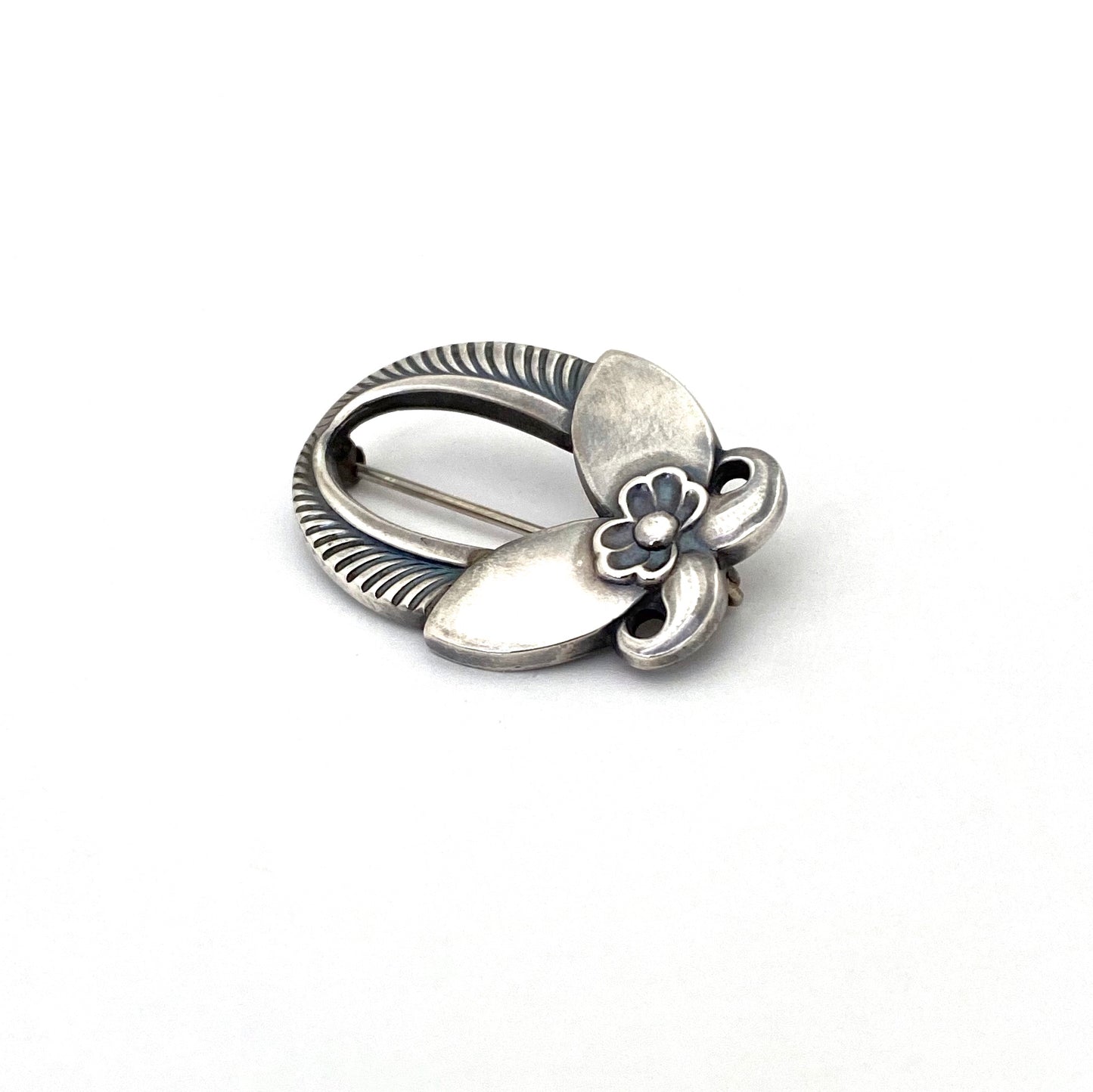 Georg Jensen 'Cactus' brooch #227 ~ Gundolph Albertus