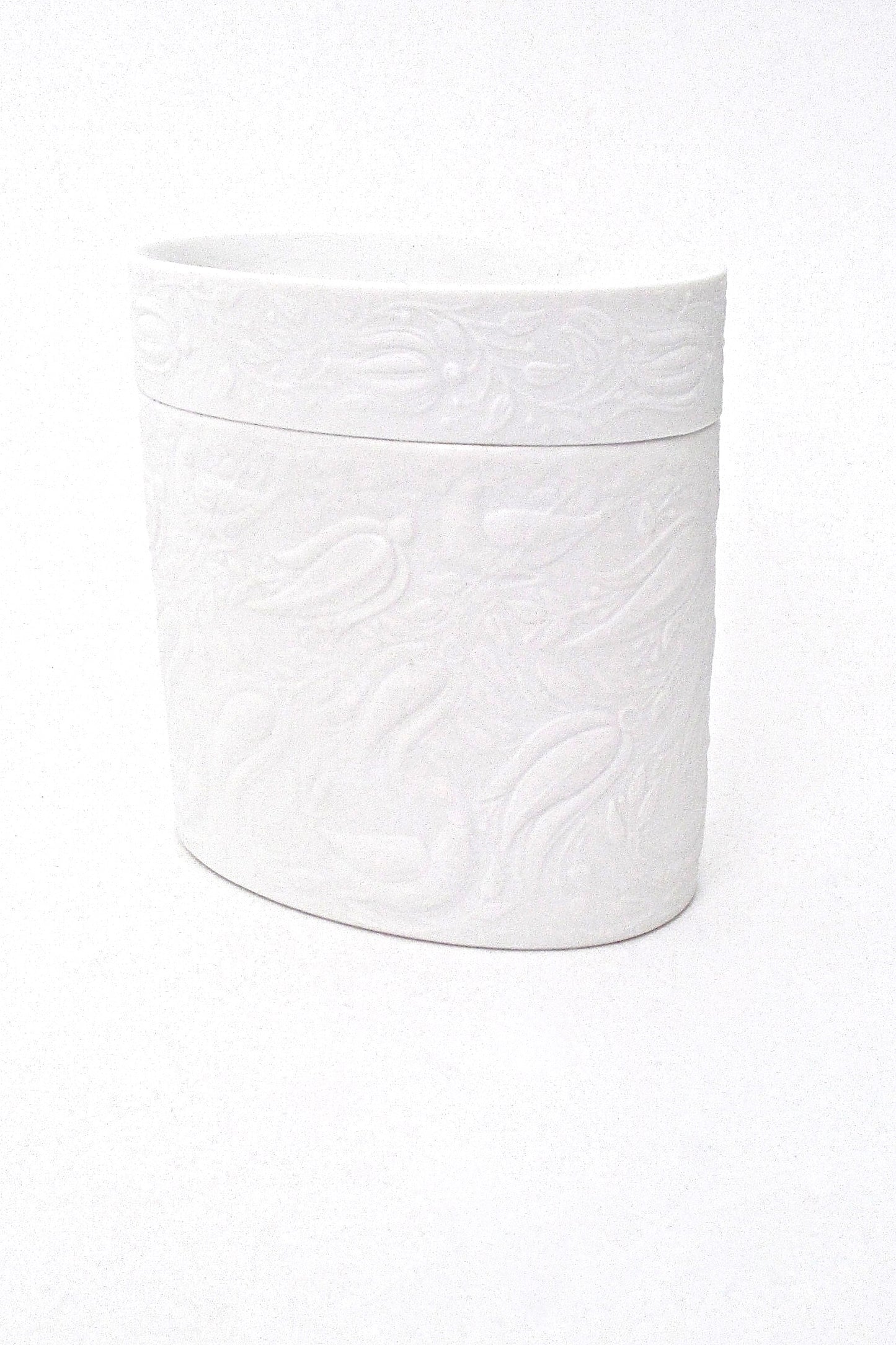Rosenthal 'Studio Line' lidded box by Bjorn Wiinblad ~ birds & flowers