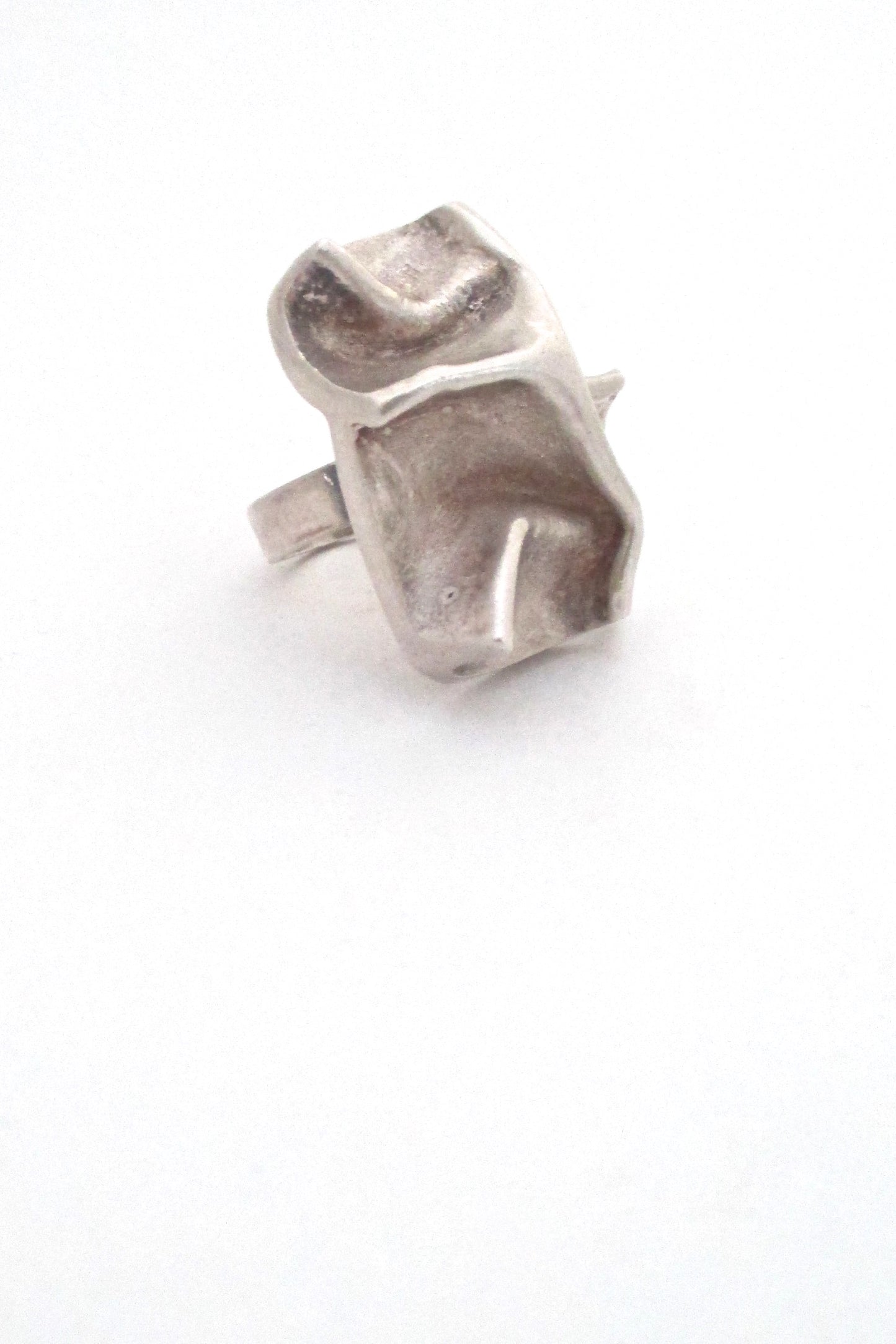 Matti Hyvarinen massive sculptural 'Dancer' ring ~ 1976