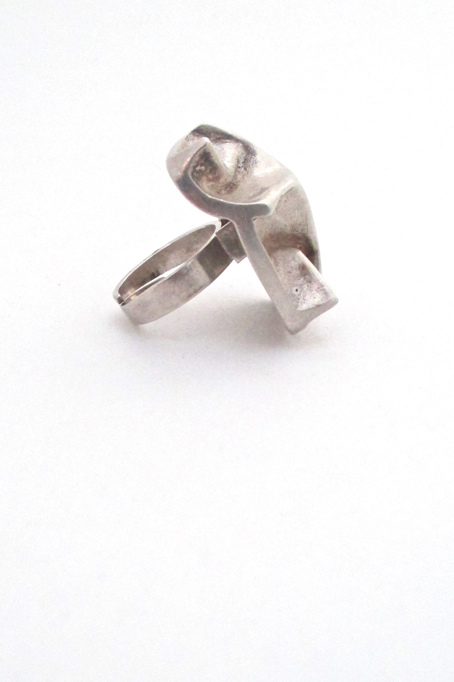 Matti Hyvarinen massive sculptural 'Dancer' ring ~ 1976