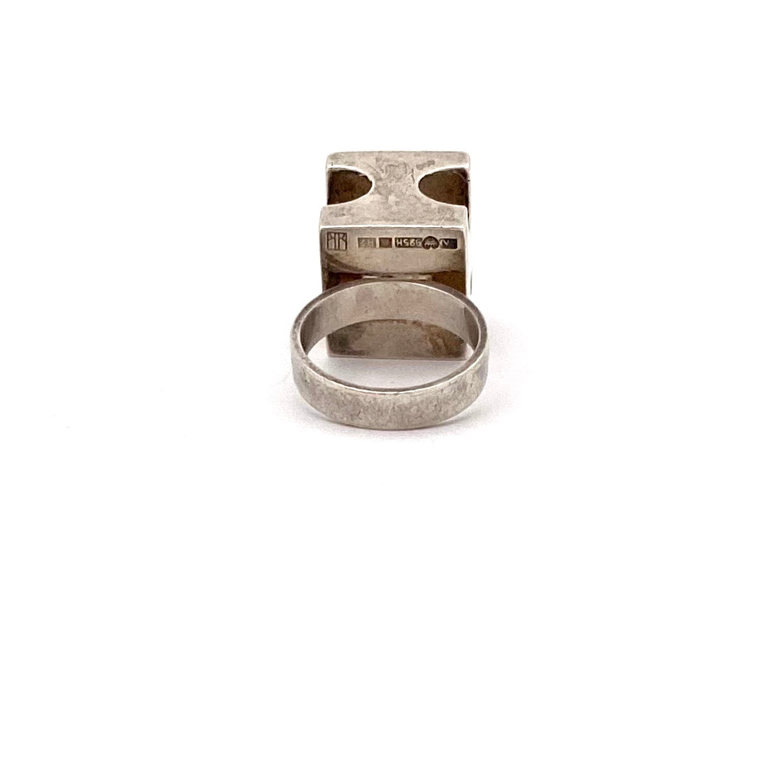 Kaunis Koru large pierced silver cube ring ~ 1970