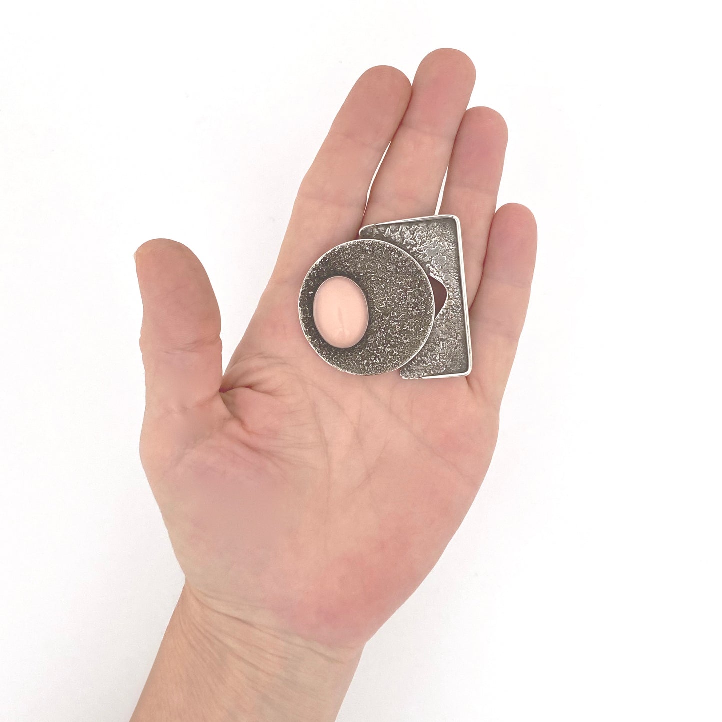 scale profile vintage textured silver pink moonstone cabochon brooch