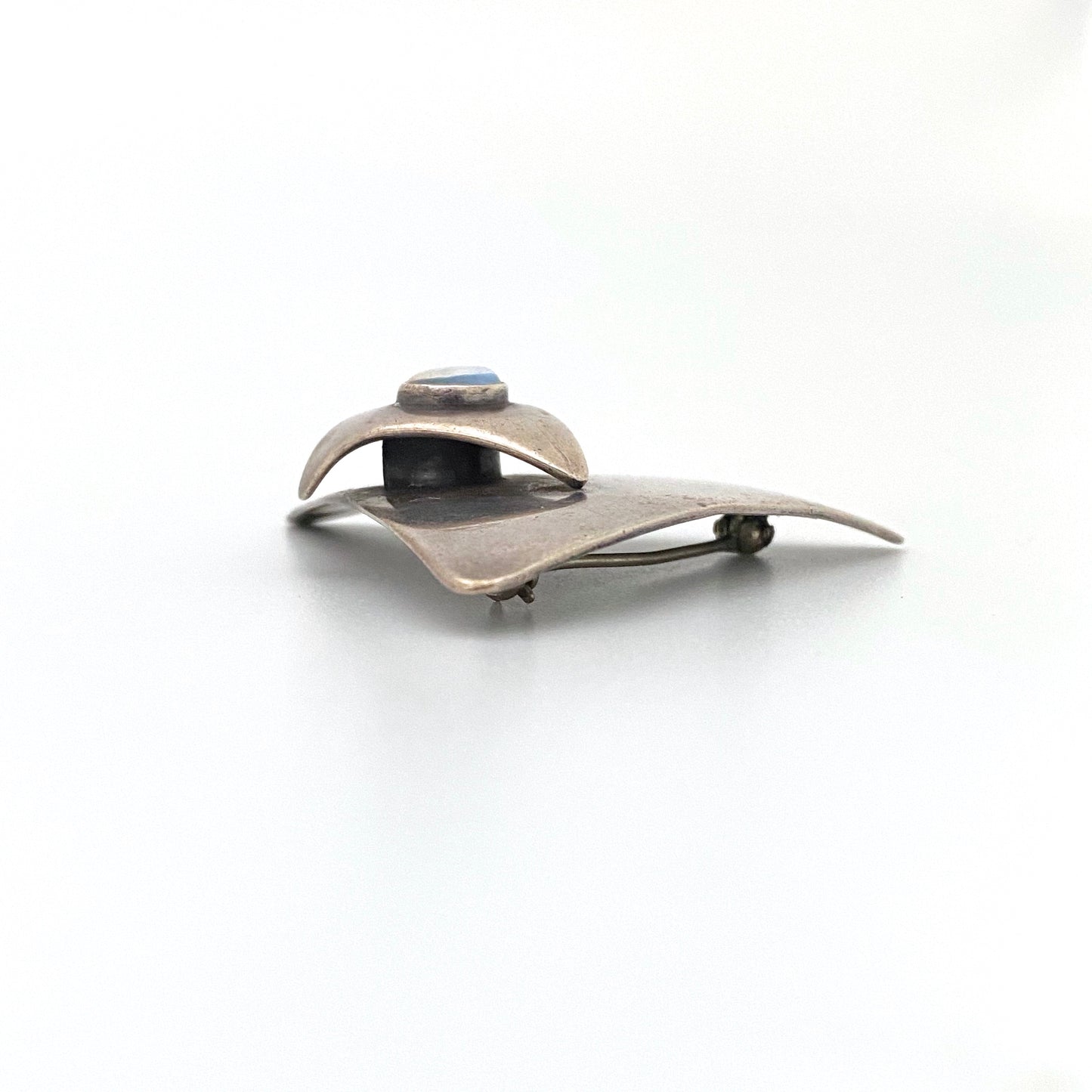 Sam Kramer layered silver & moonstone brooch