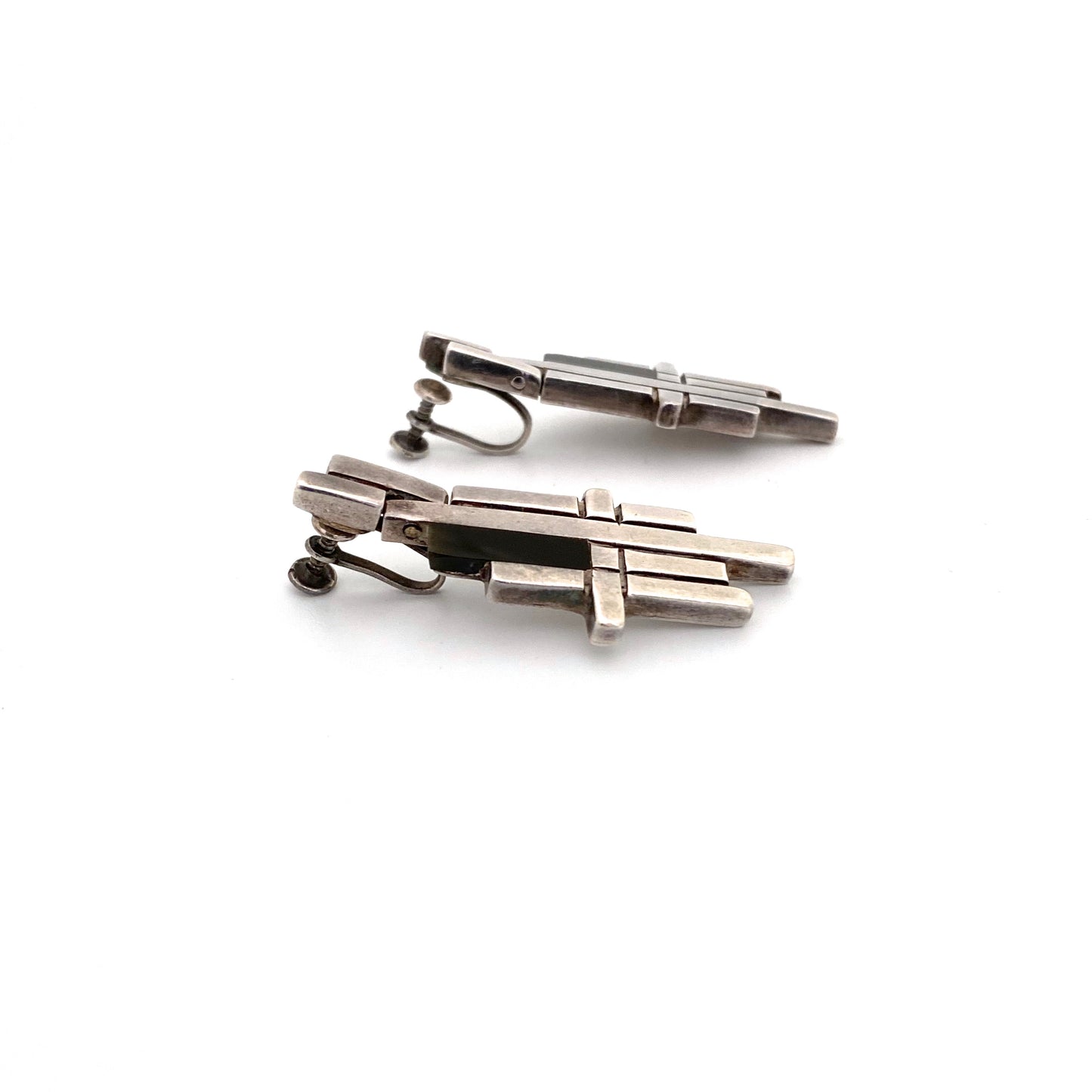 profile Antonio Pineda Taxco Mexico 970 silver onyx earrings Modernist jewelry design