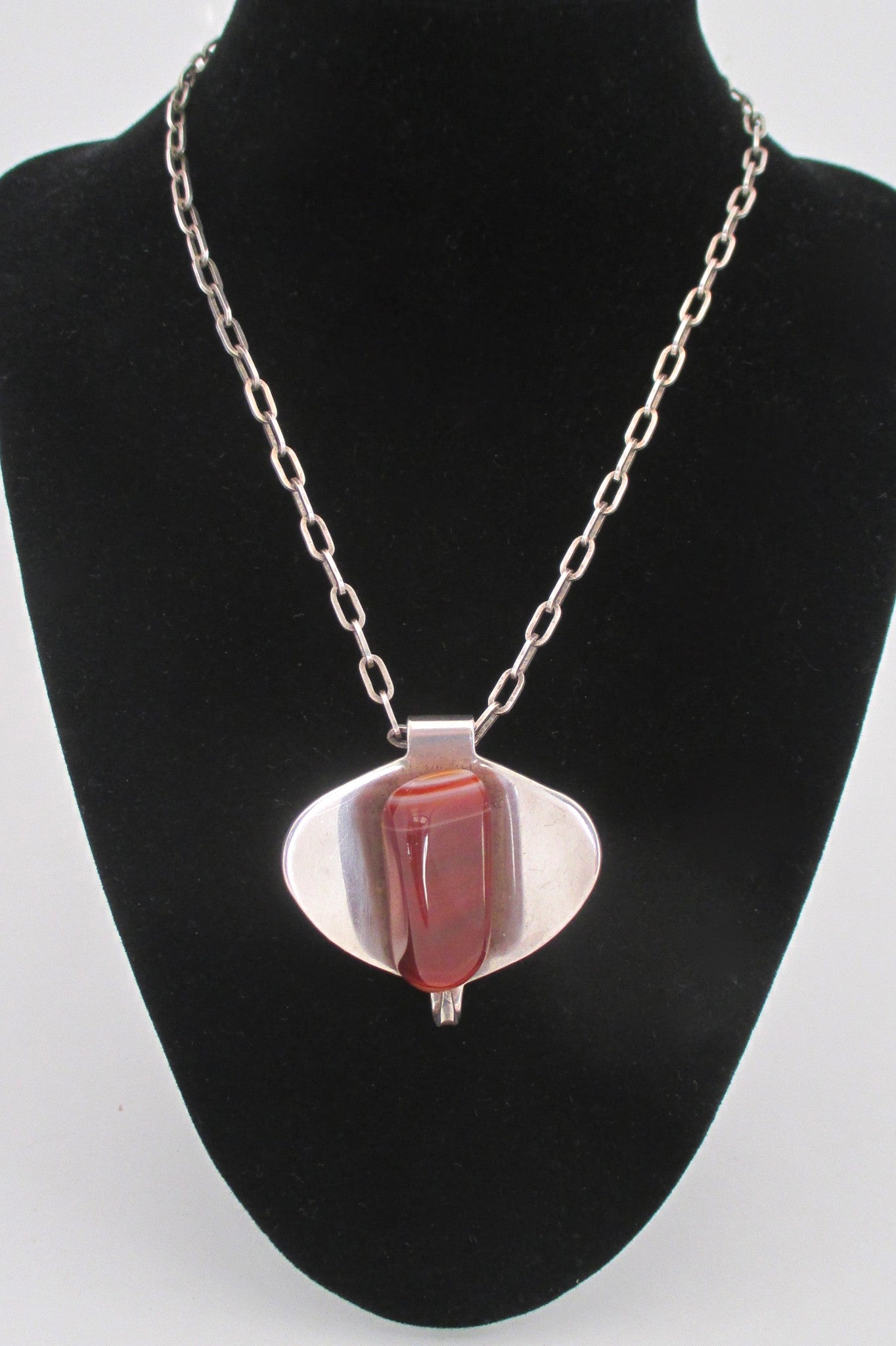 Plus Studios Norway Design large banded agate necklace ~ Erling Christoffersen