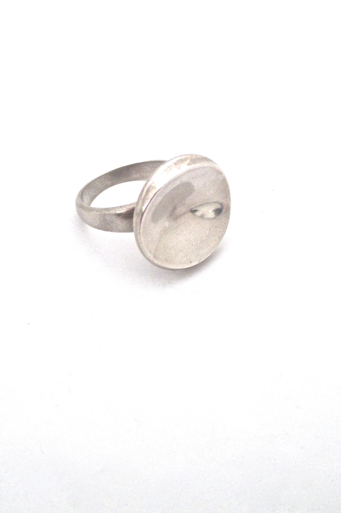 detail Georg Jensen Denmark vintage silver round ring 121 by Nanna Ditzel Scandinavian Modern design