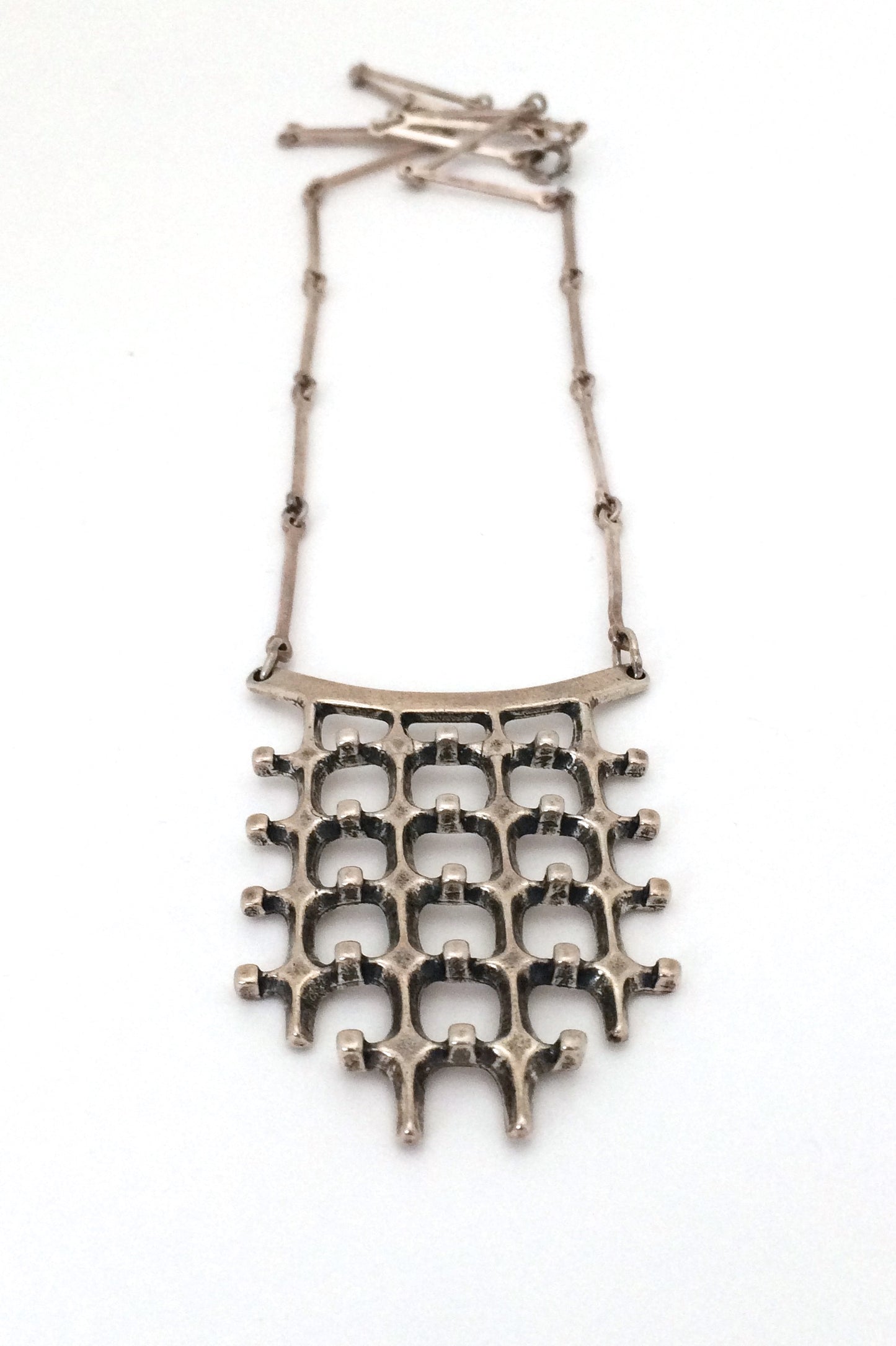 Uni-David-Andersen-Norway-vintage-Modernist-silver-Troll-series-necklace-Marianne-Berg