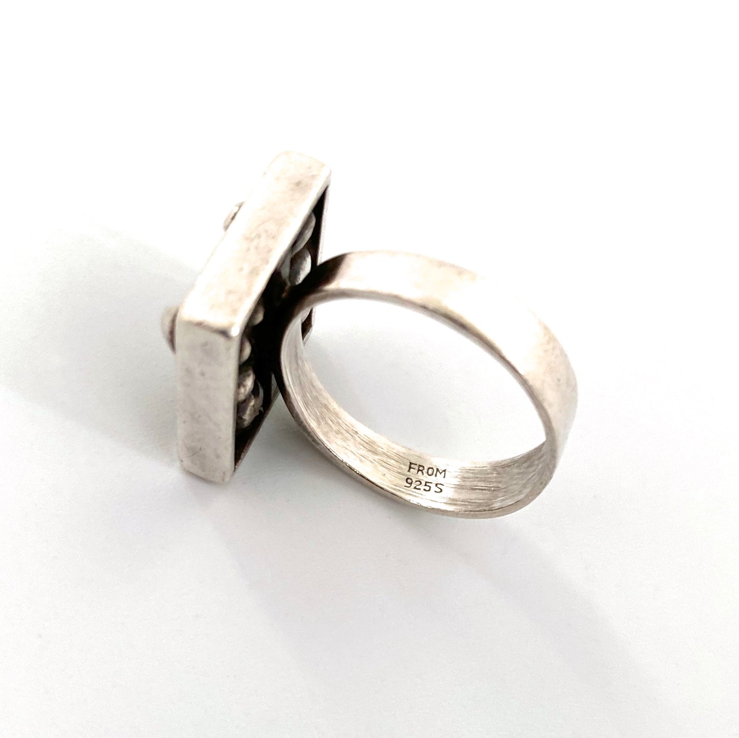 Niels From silver 'pebbles' square ring