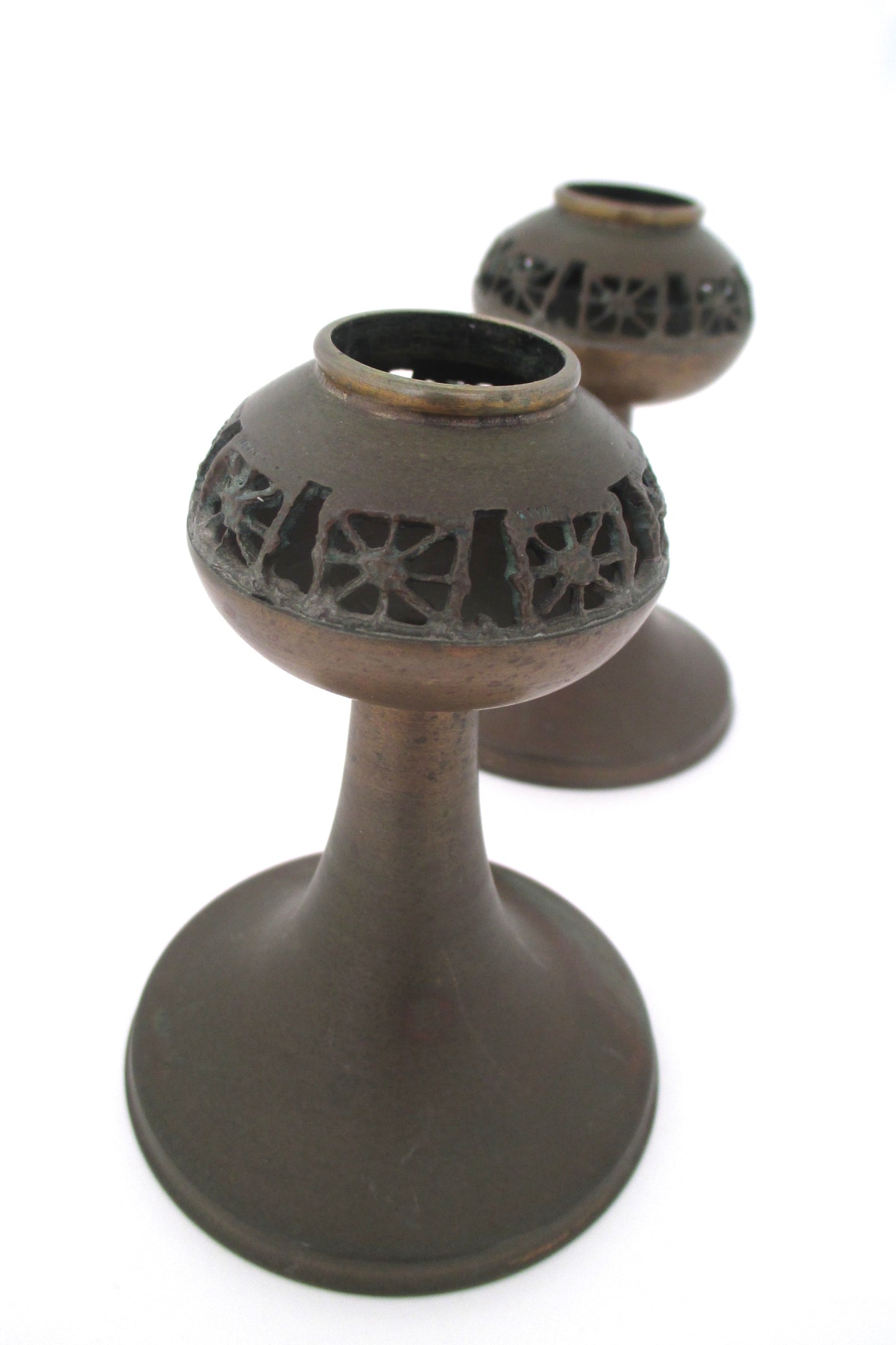 Pentti Sarpaneva 'Pitsi' bronze candle holders - pair